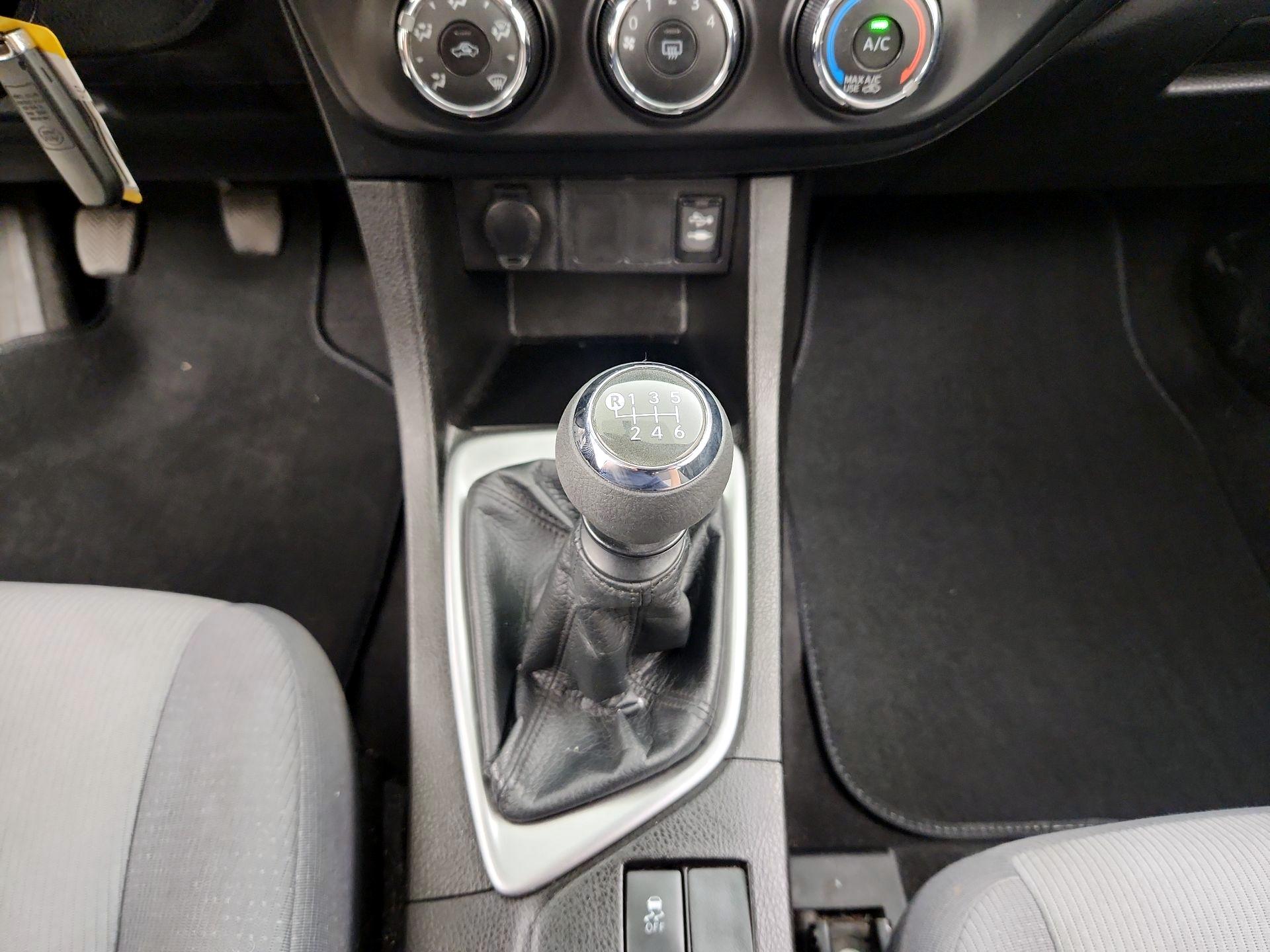 Thumbnail: 2016 Toyota Corolla - 16