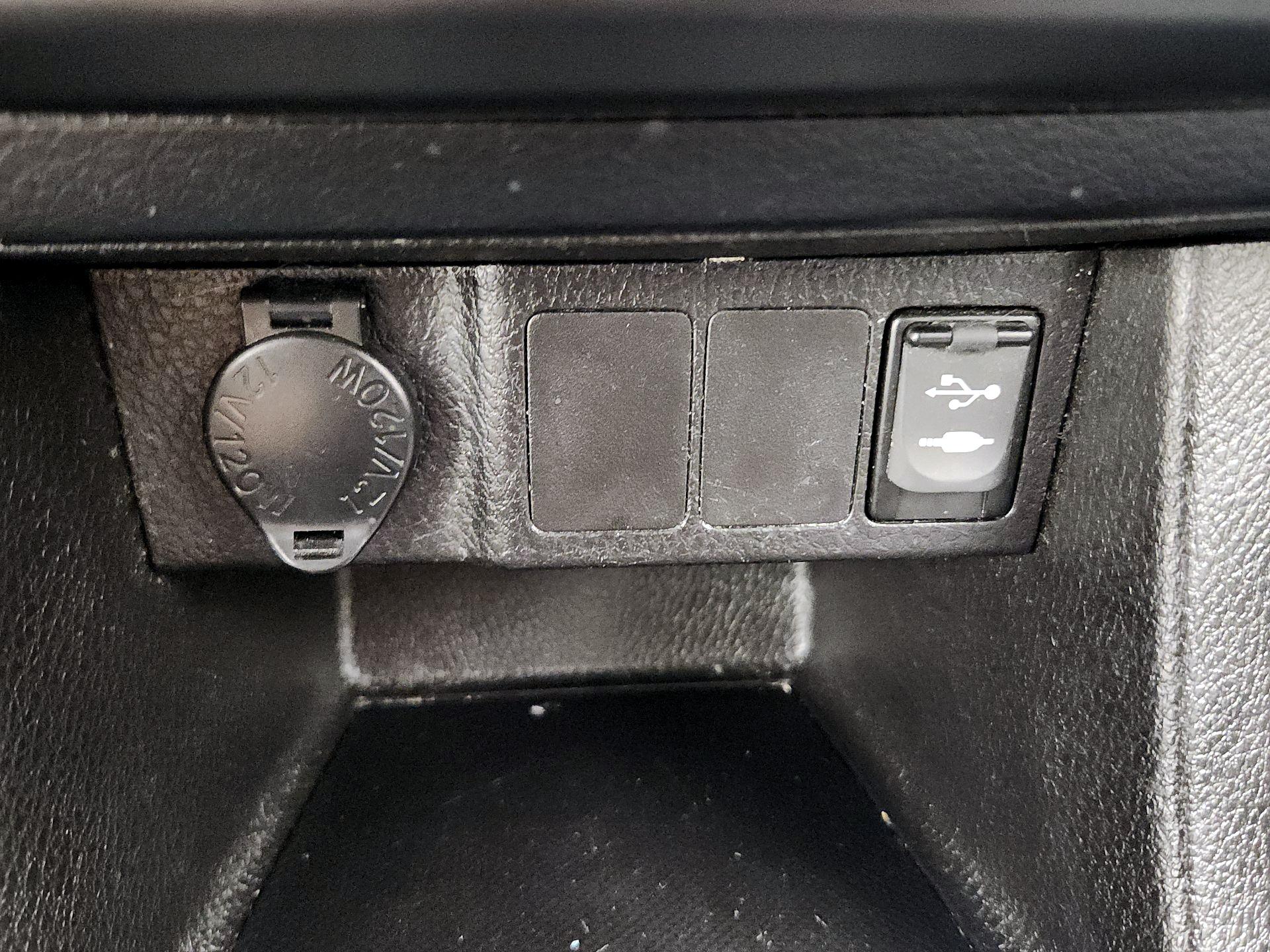 Thumbnail: 2016 Toyota Corolla - 17