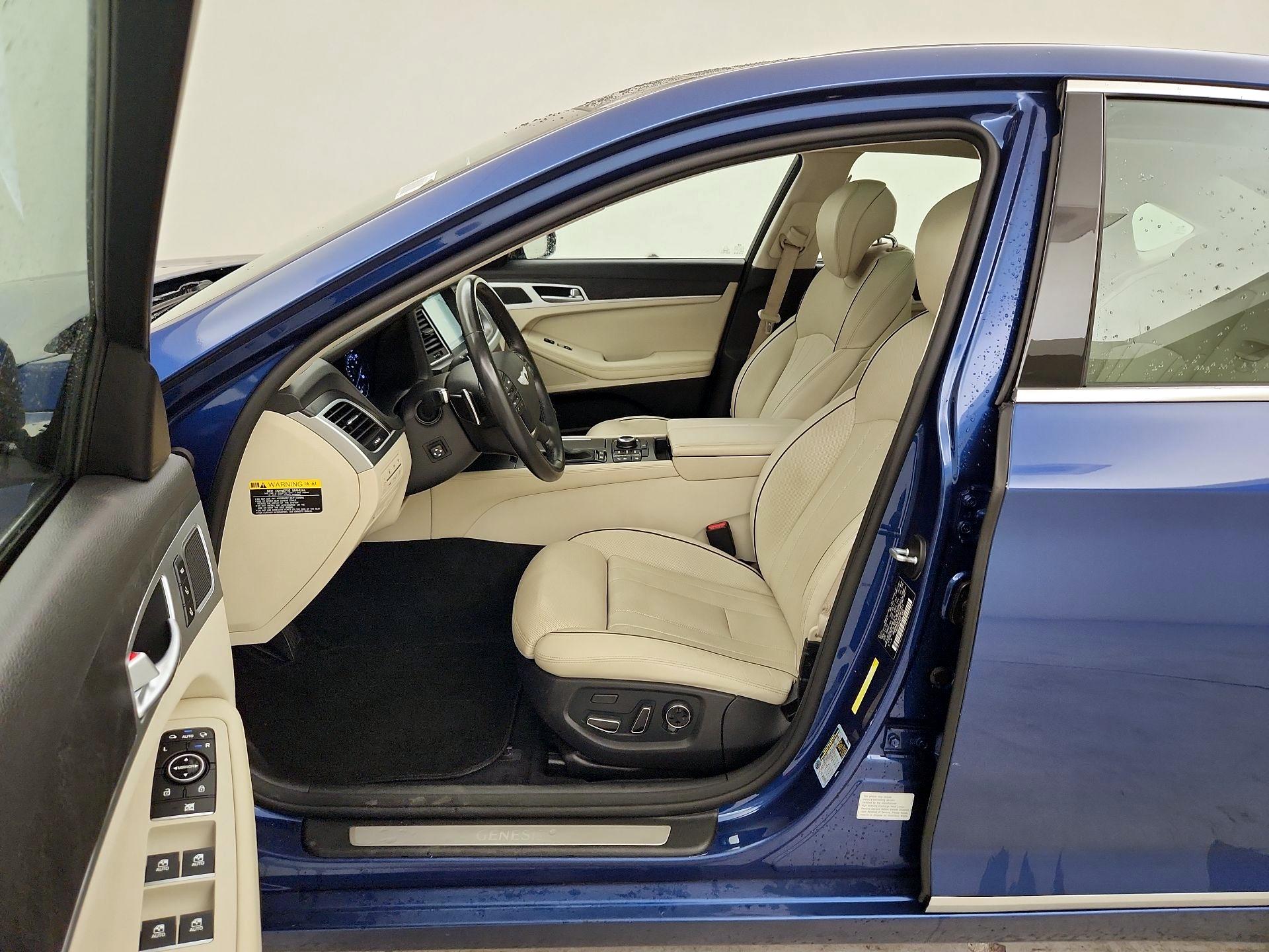 Thumbnail: 2015 Hyundai Genesis - 11