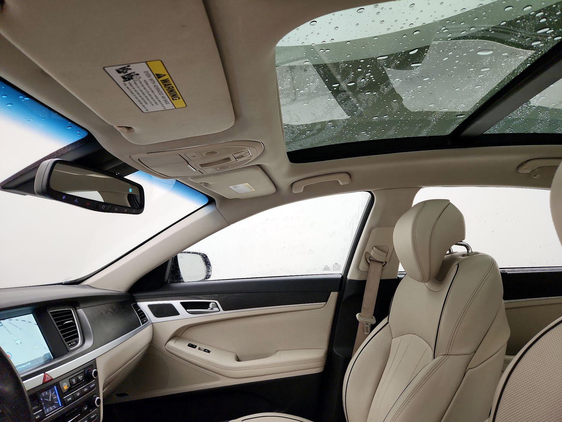 Thumbnail: 2015 Hyundai Genesis - 20