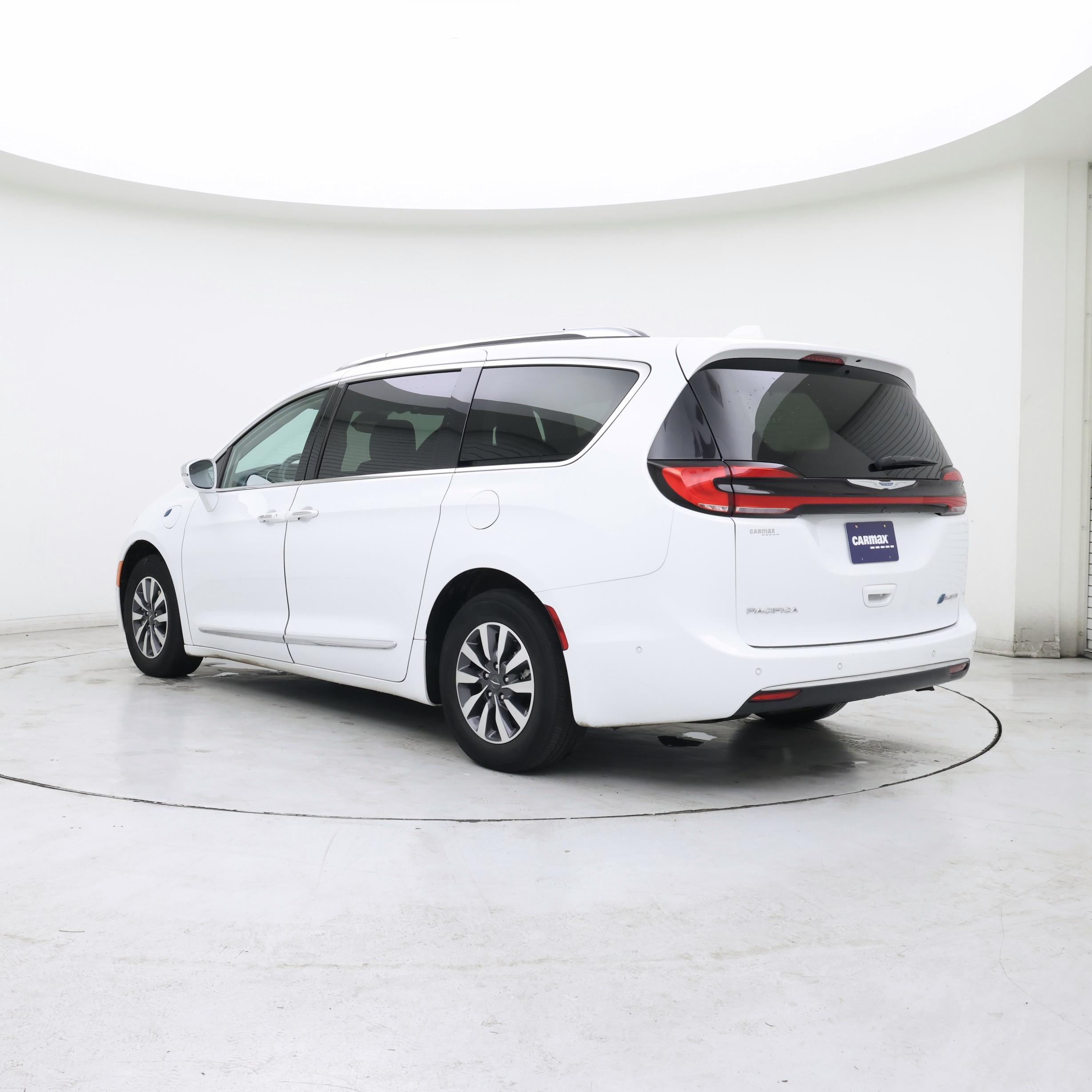 Thumbnail: 2021 Chrysler Pacifica - 2