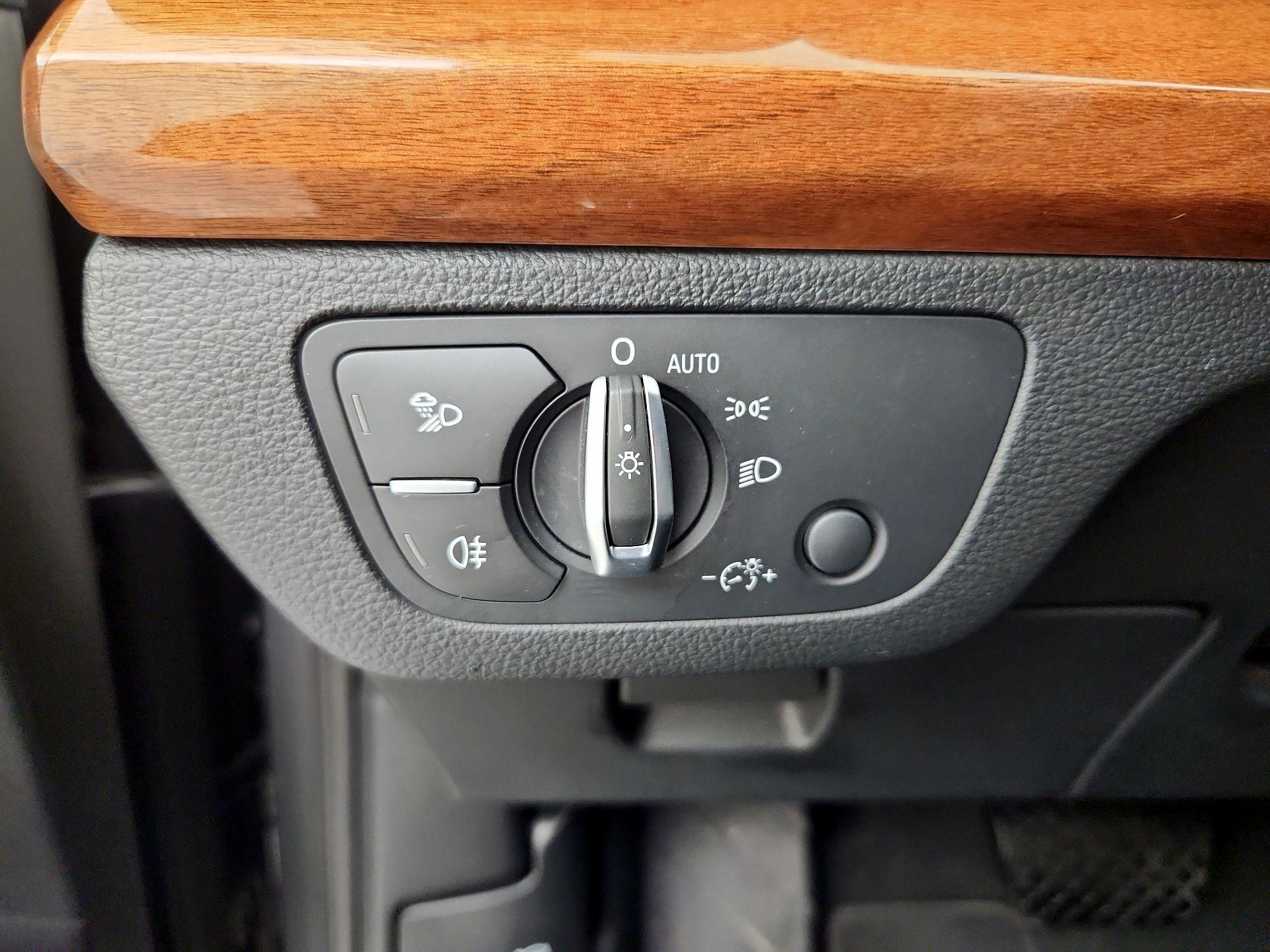 Thumbnail: 2023 Audi Q5 - 13