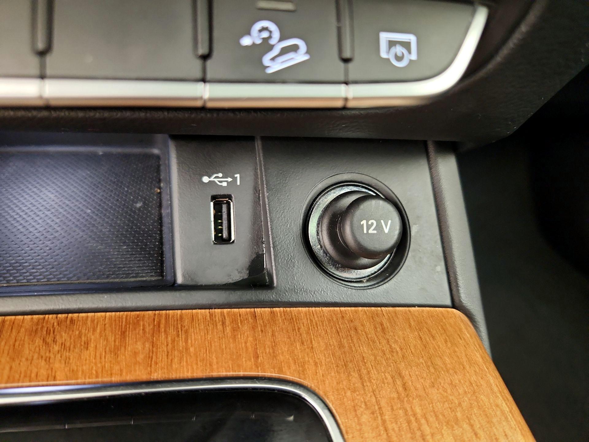 Thumbnail: 2023 Audi Q5 - 18