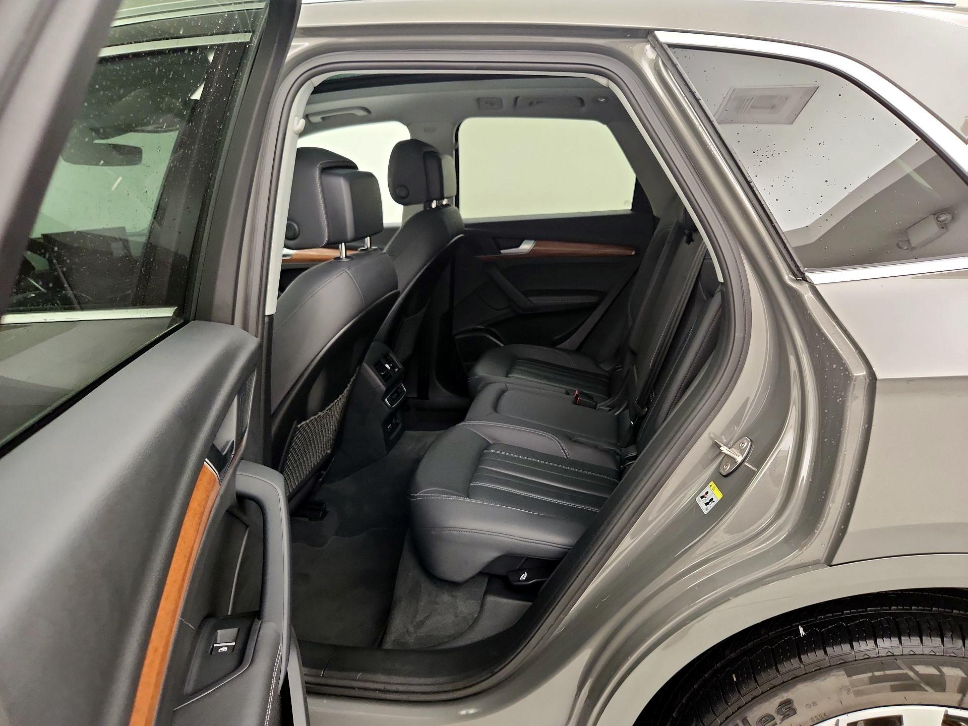 Thumbnail: 2023 Audi Q5 - 20