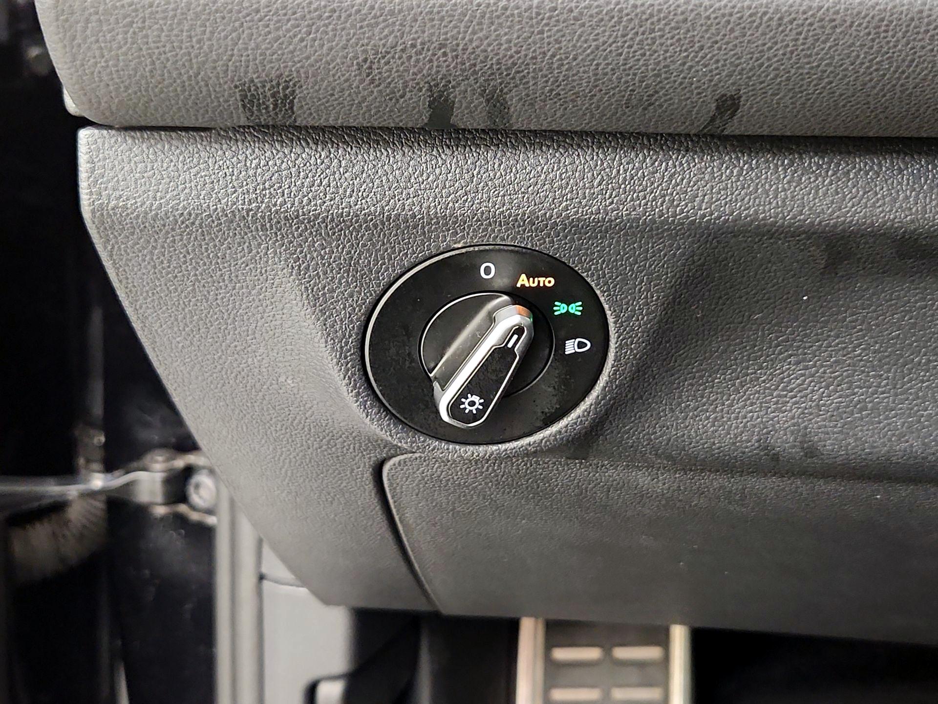 Thumbnail: 2025 Volkswagen Jetta - 13