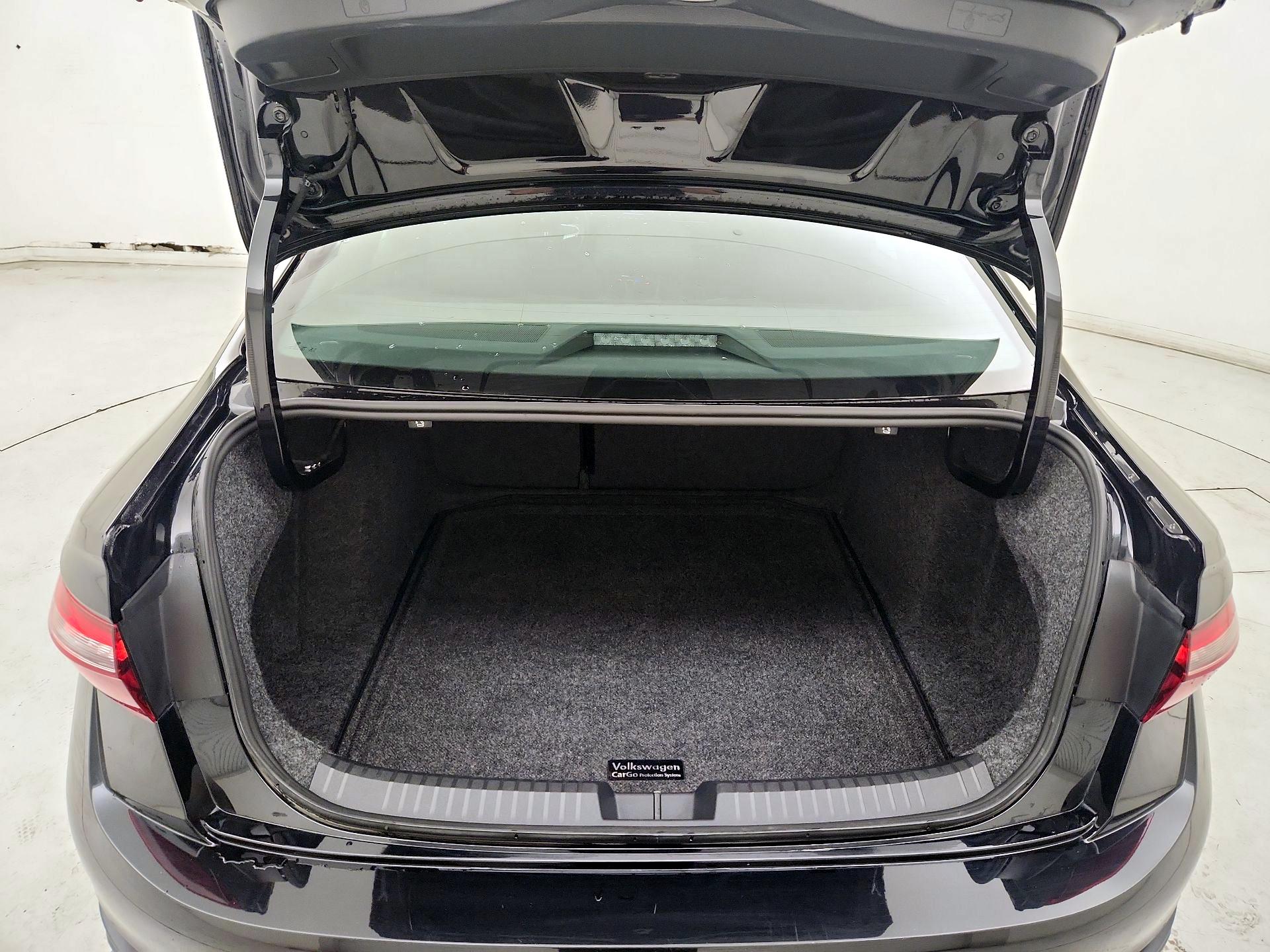 Thumbnail: 2025 Volkswagen Jetta - 20