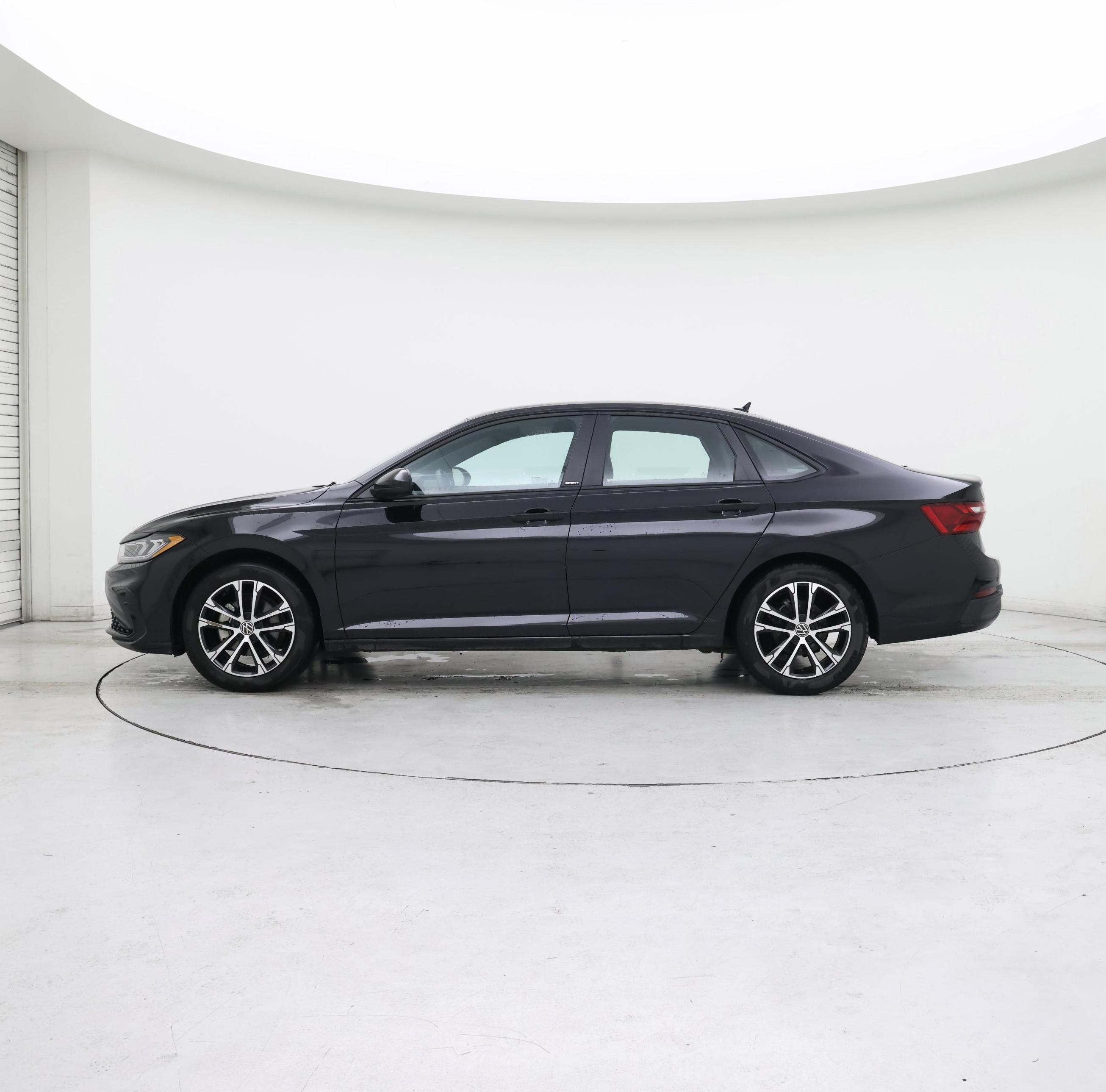 Thumbnail: 2025 Volkswagen Jetta - 3