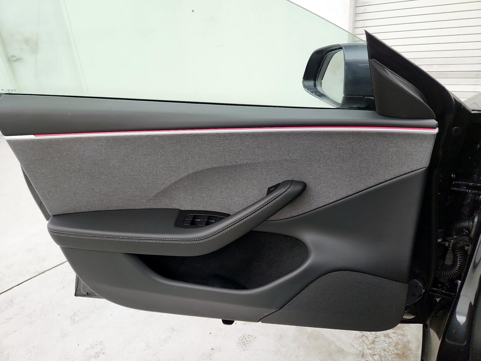 Thumbnail: 2025 Tesla Model 3 - 12