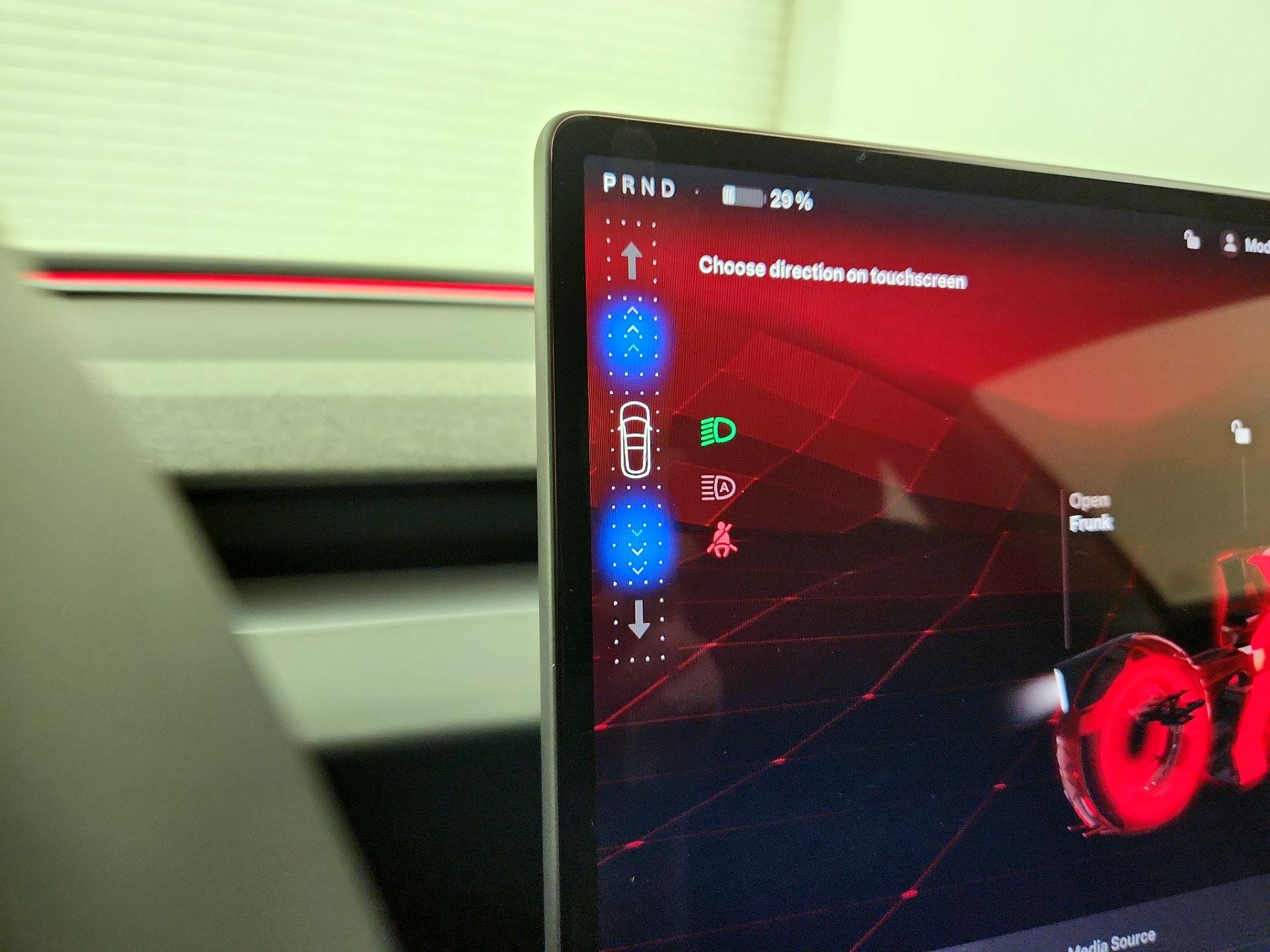 Thumbnail: 2025 Tesla Model 3 - 17