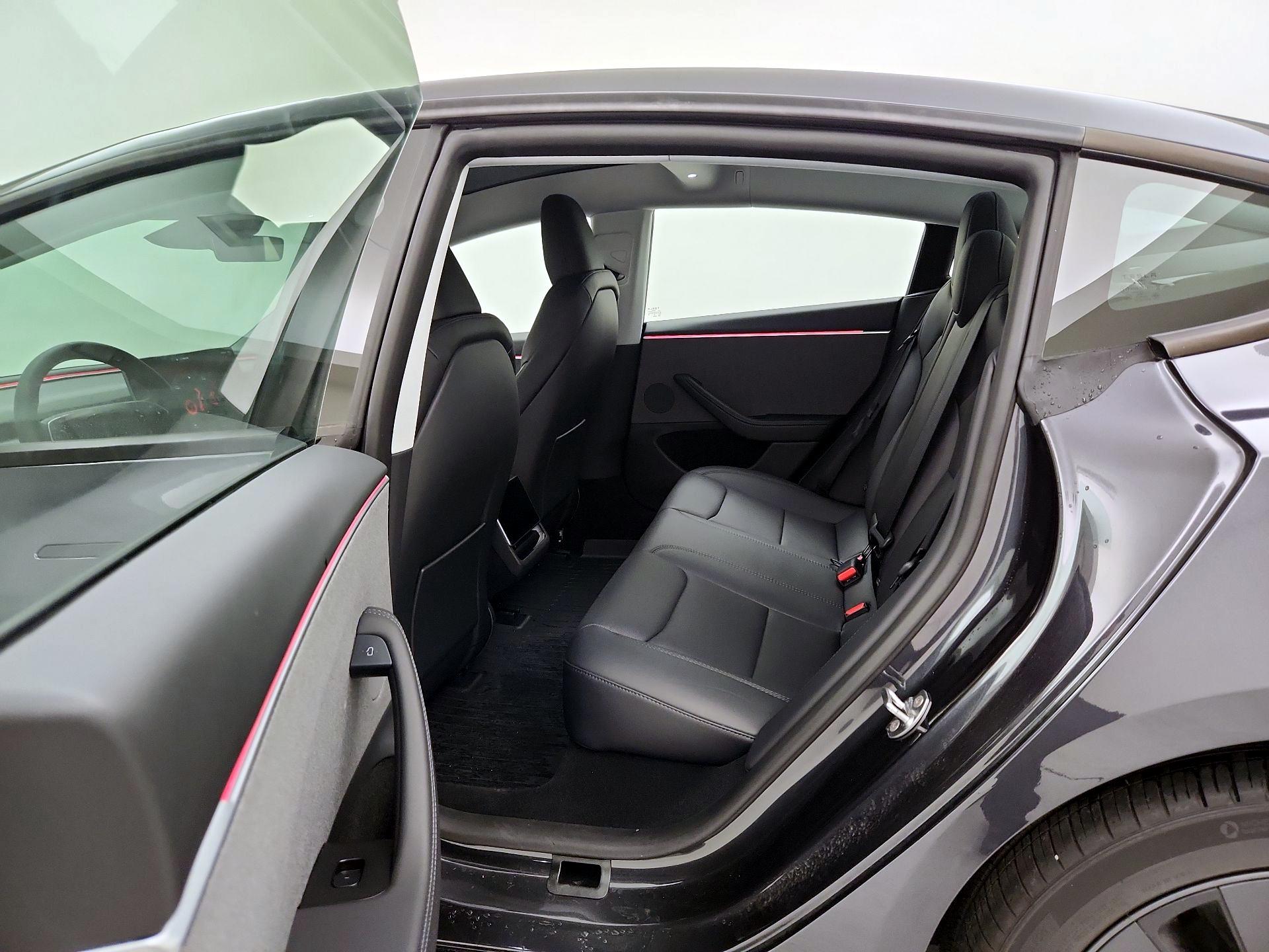 Thumbnail: 2025 Tesla Model 3 - 20