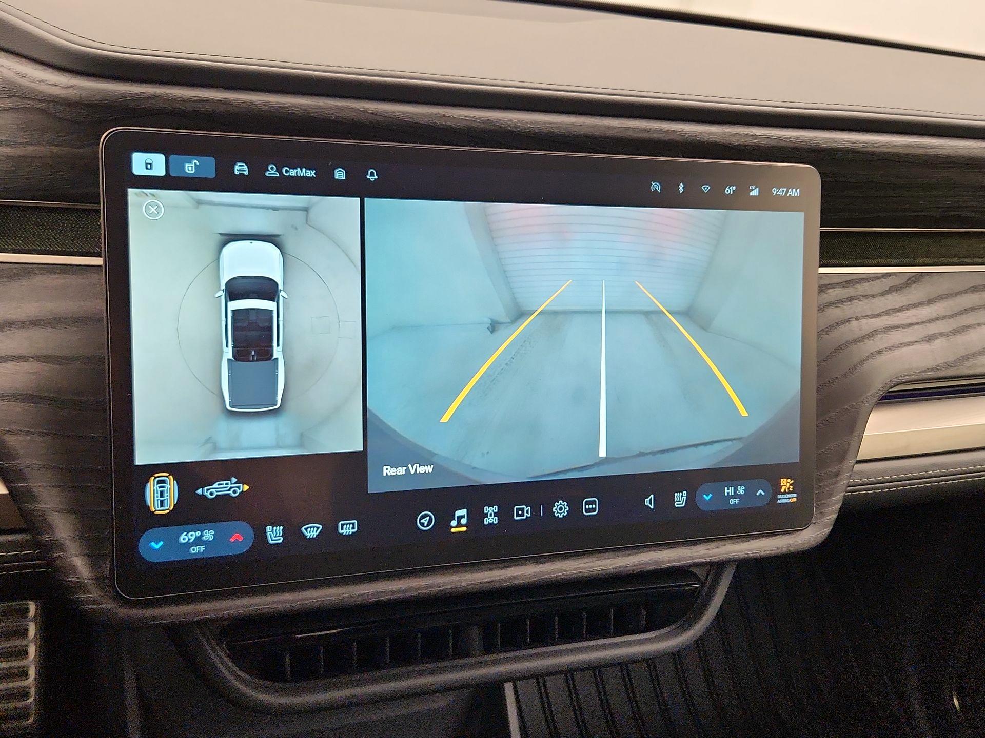 Thumbnail: 2022 Rivian R1T - 14