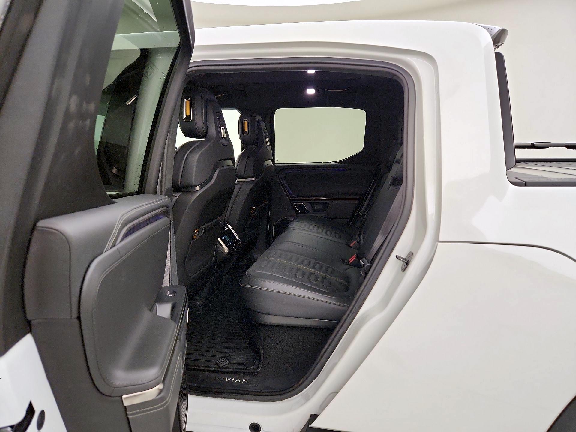 Thumbnail: 2022 Rivian R1T - 20
