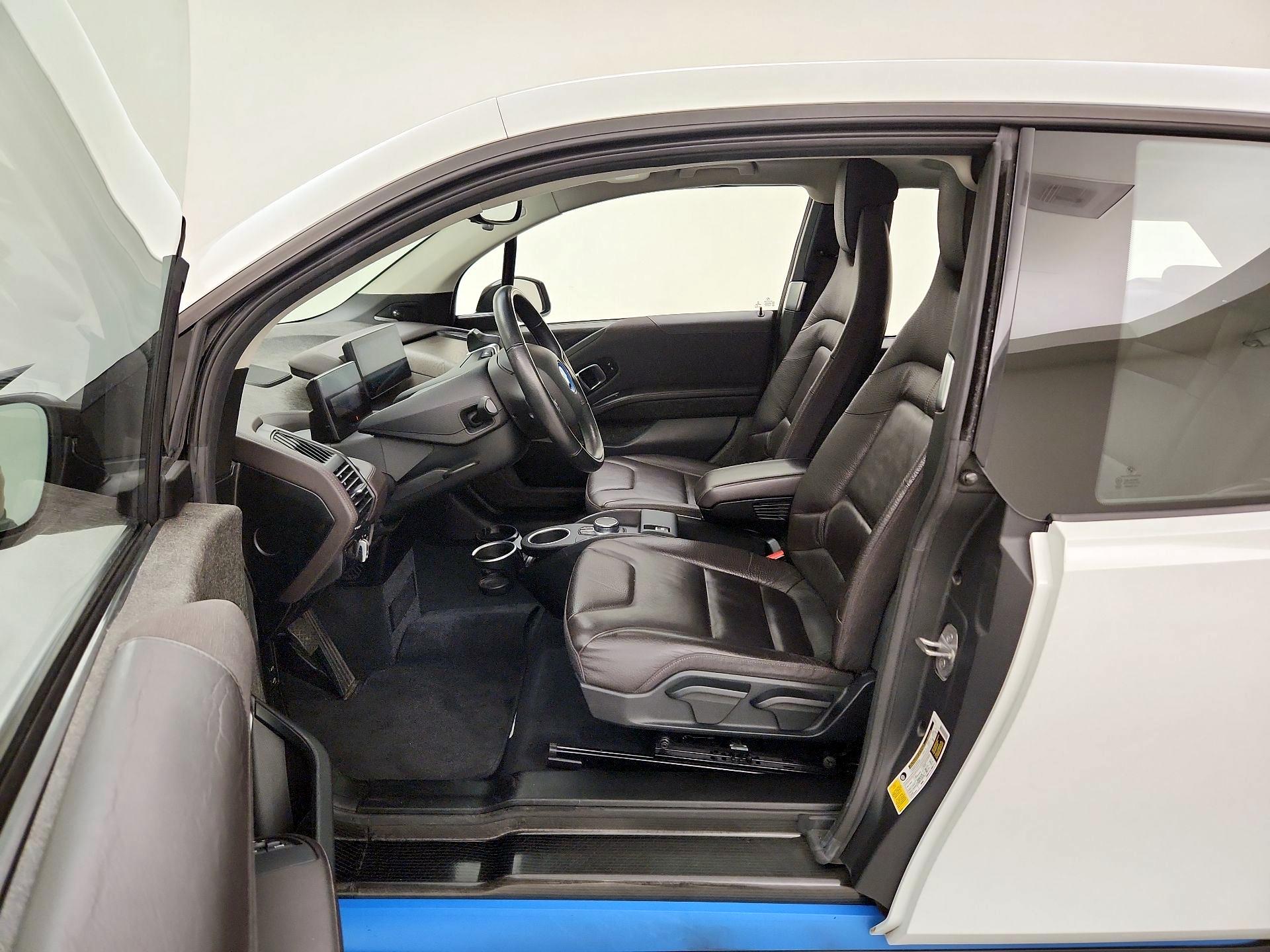 Thumbnail: 2017 BMW i3 - 11