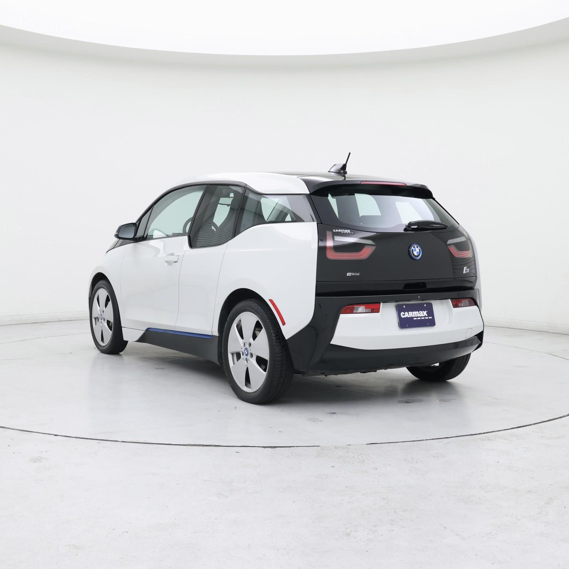 Thumbnail: 2017 BMW i3 - 2