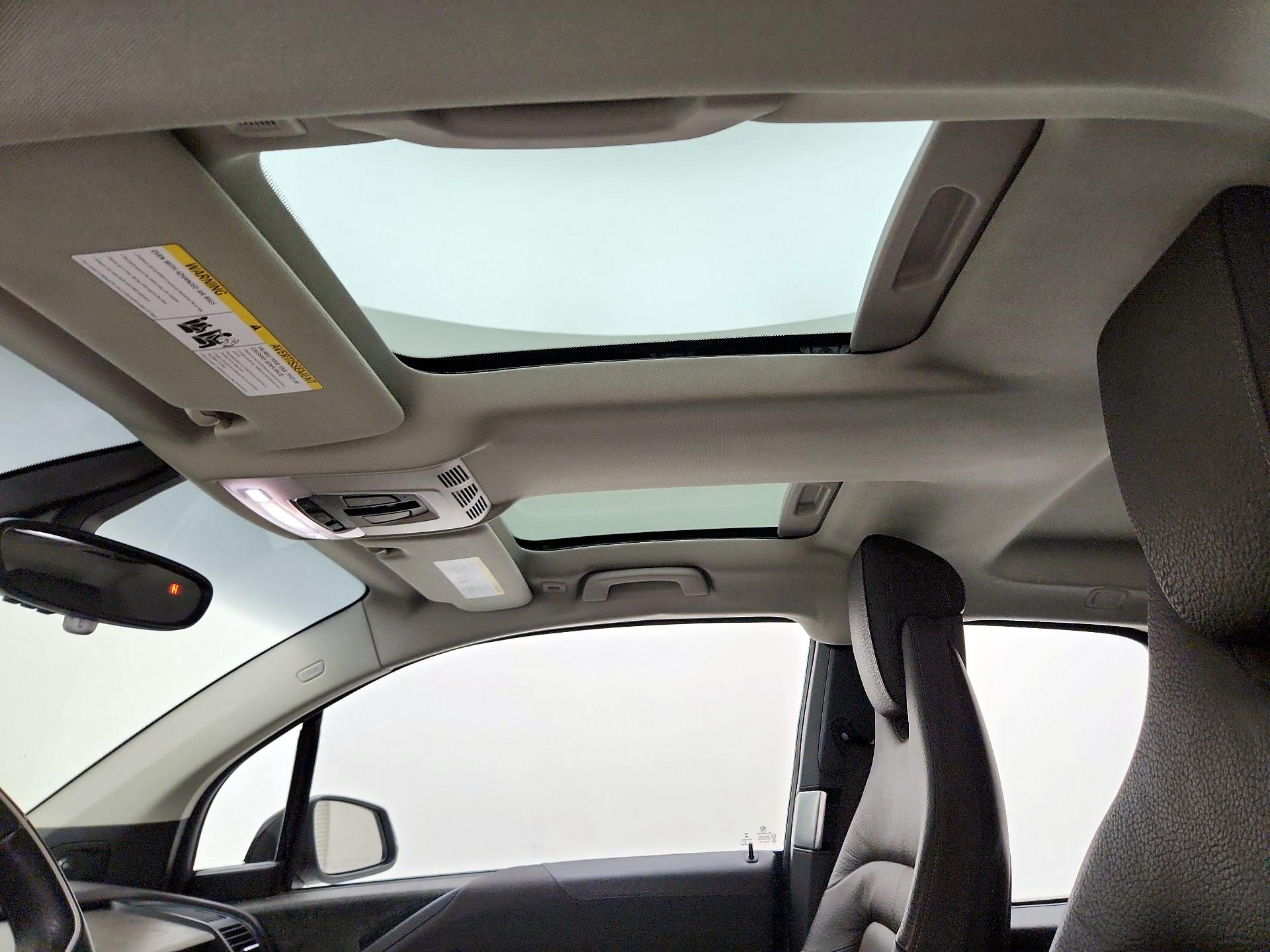 Thumbnail: 2017 BMW i3 - 20