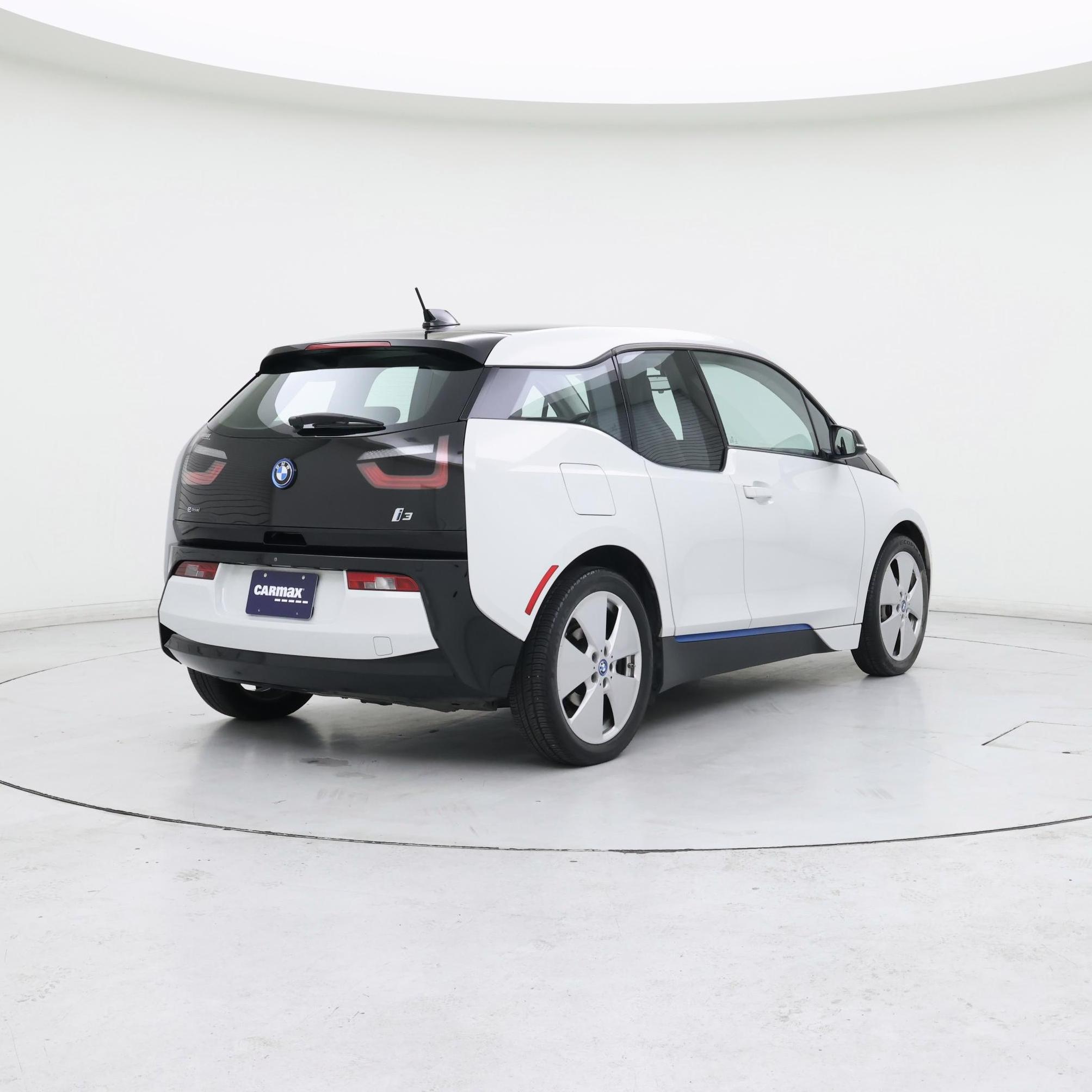 Thumbnail: 2017 BMW i3 - 8