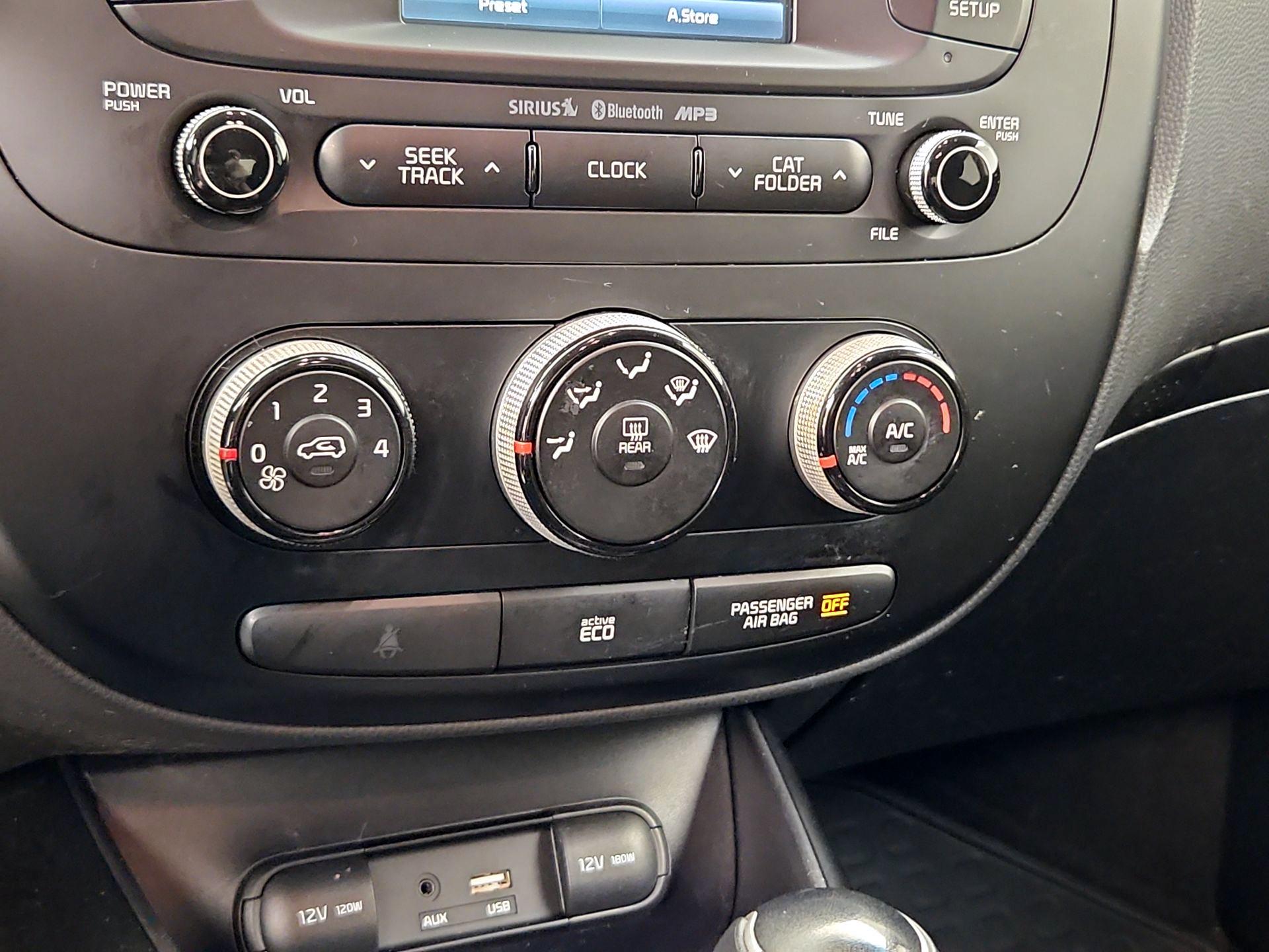 Thumbnail: 2016 Kia Soul - 16