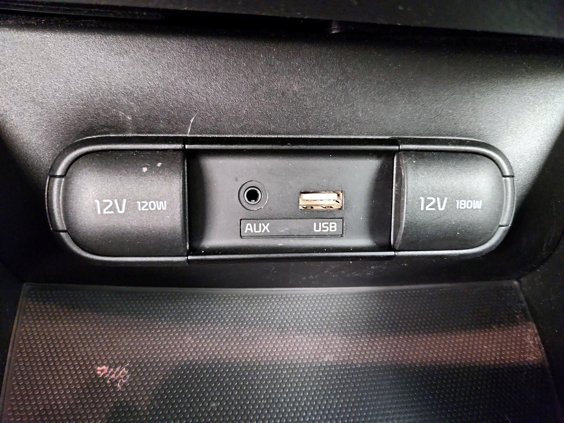 Thumbnail: 2016 Kia Soul - 18