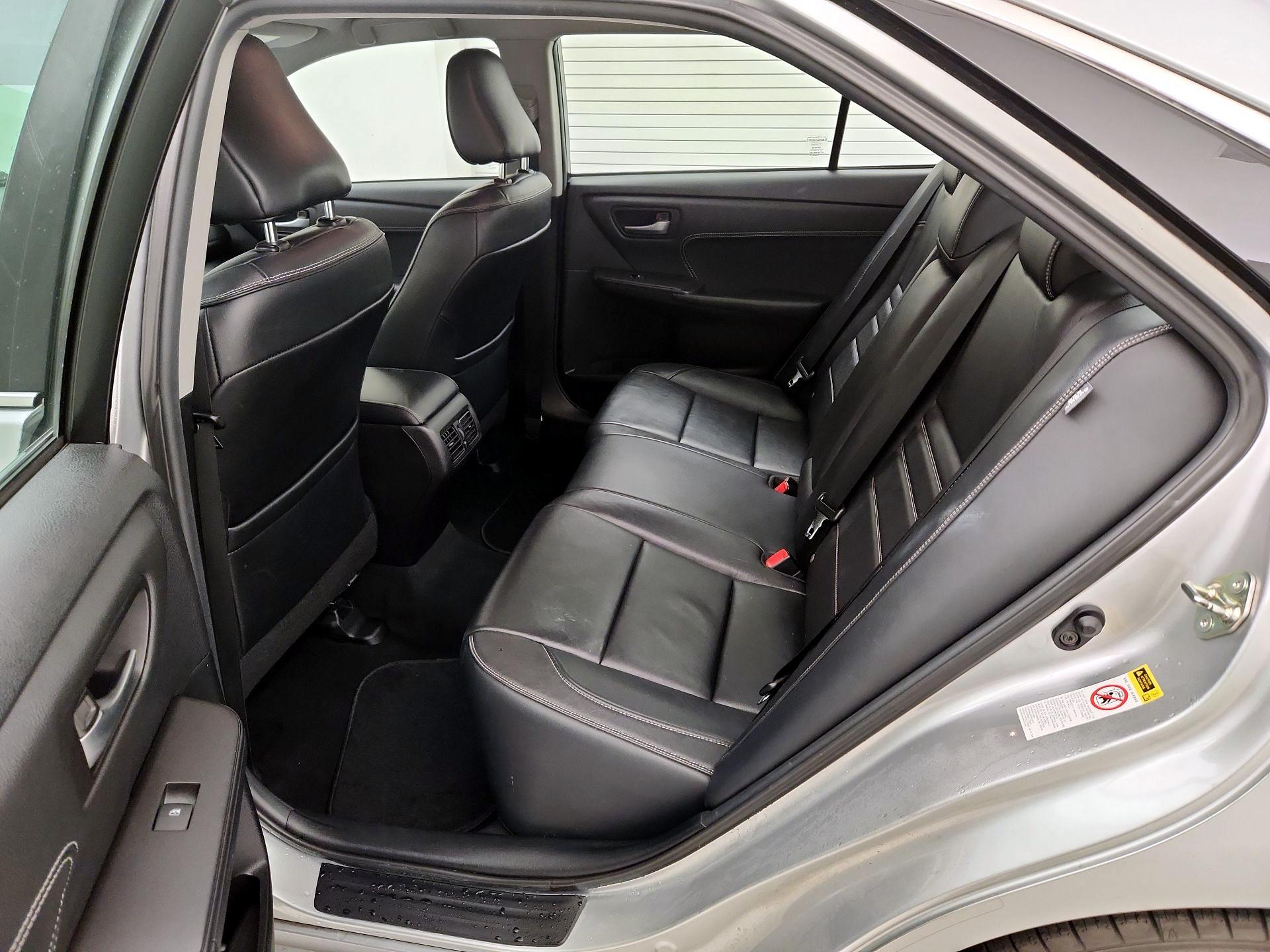 Thumbnail: 2015 Toyota Camry - 20