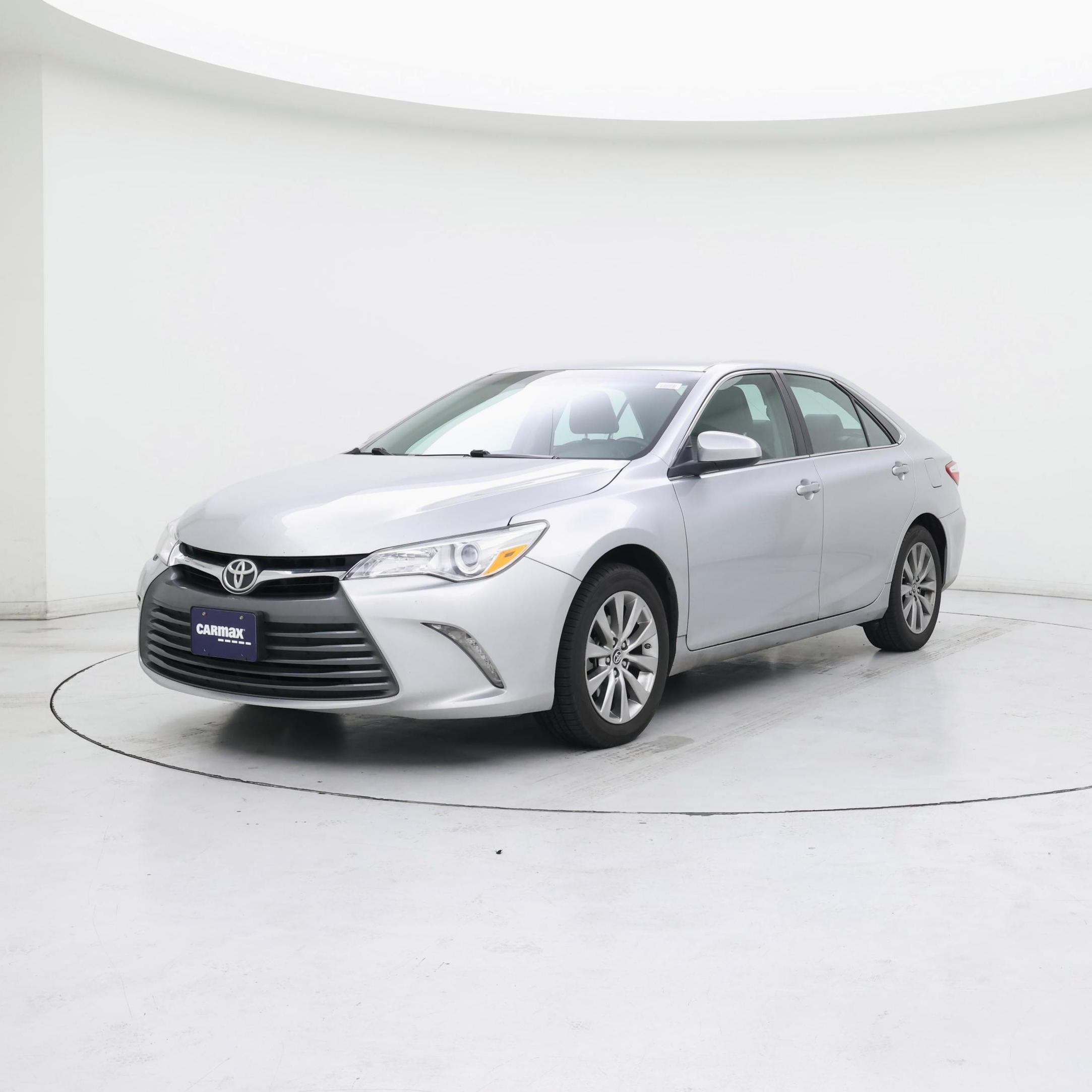 Thumbnail: 2015 Toyota Camry - 4