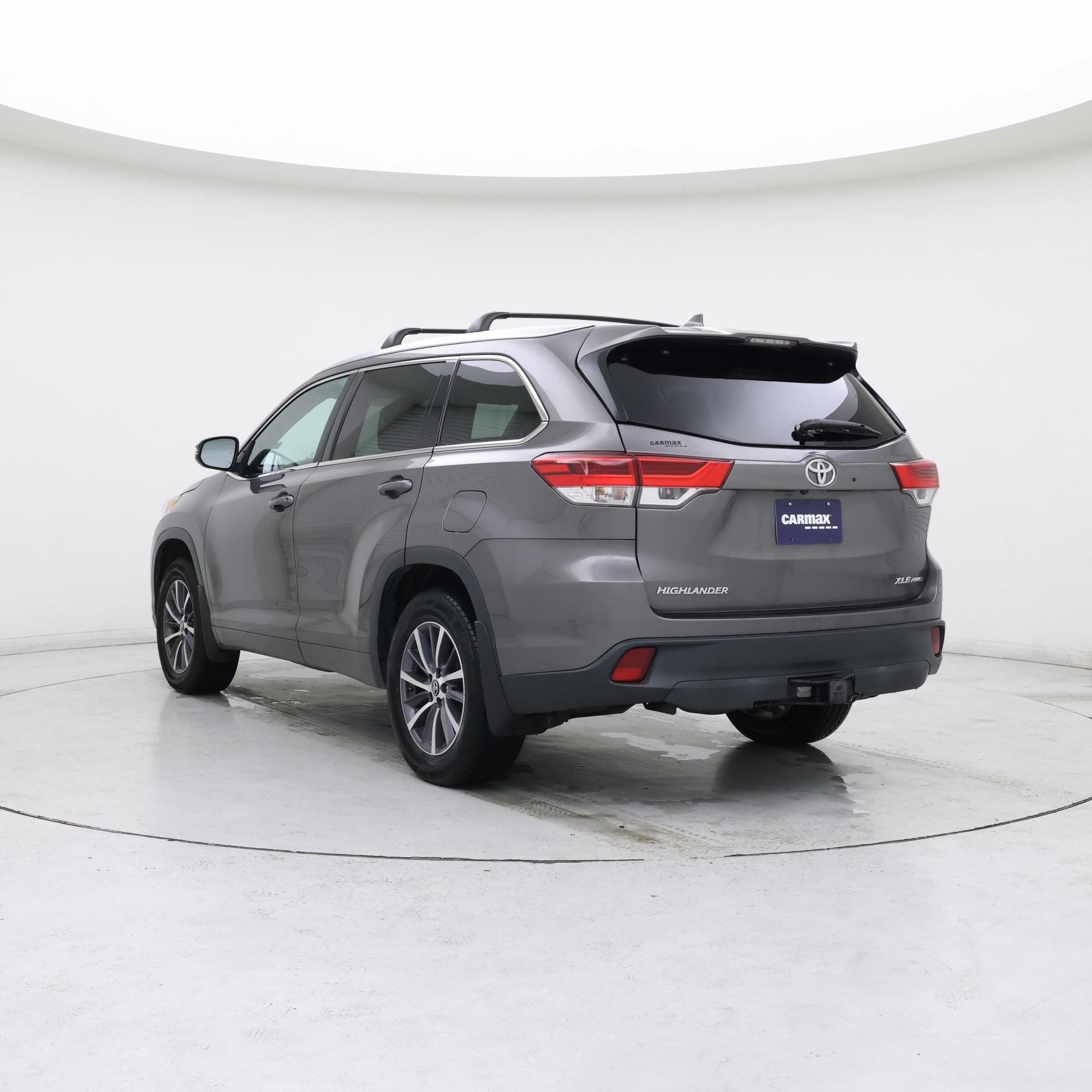 Thumbnail: 2017 Toyota Highlander - 2