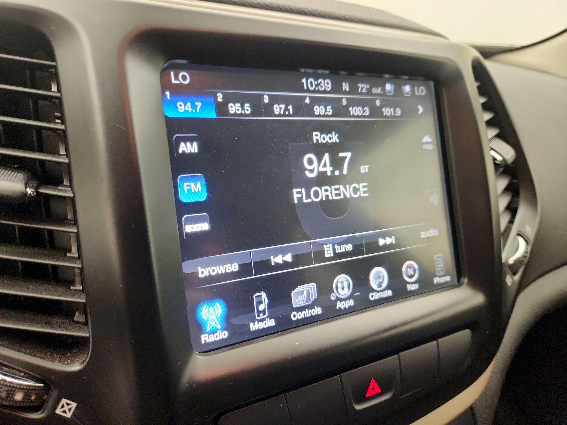 Thumbnail: 2014 Jeep Cherokee - 16