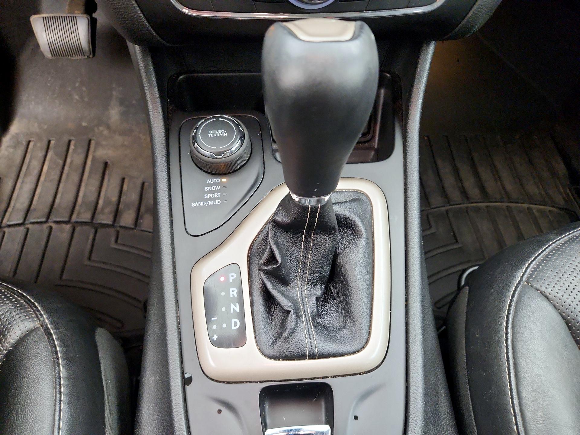 Thumbnail: 2014 Jeep Cherokee - 18