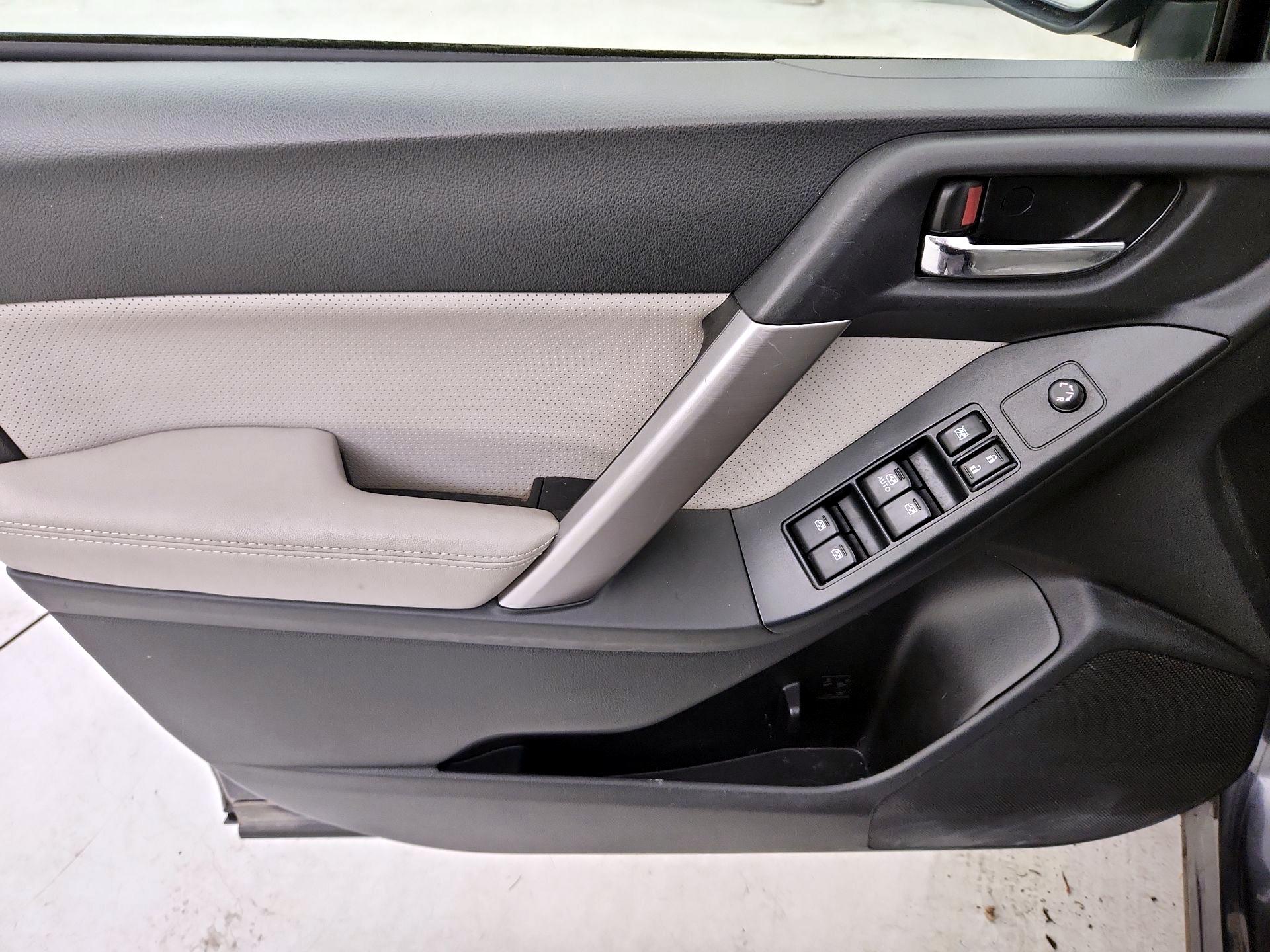 Thumbnail: 2015 Subaru Forester - 12