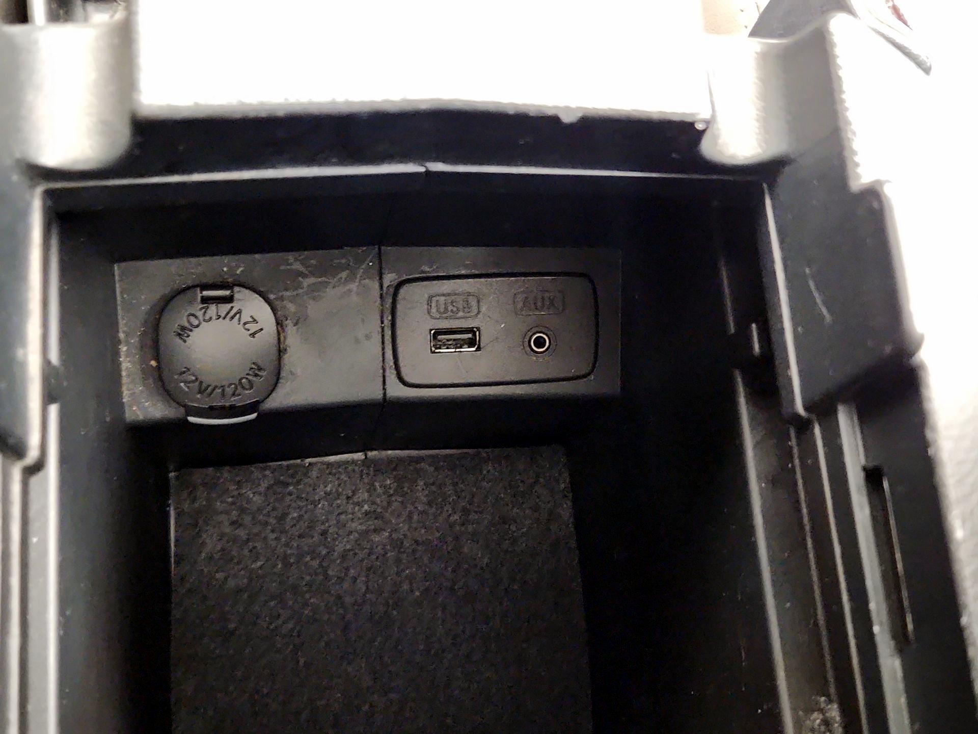 Thumbnail: 2015 Subaru Forester - 18