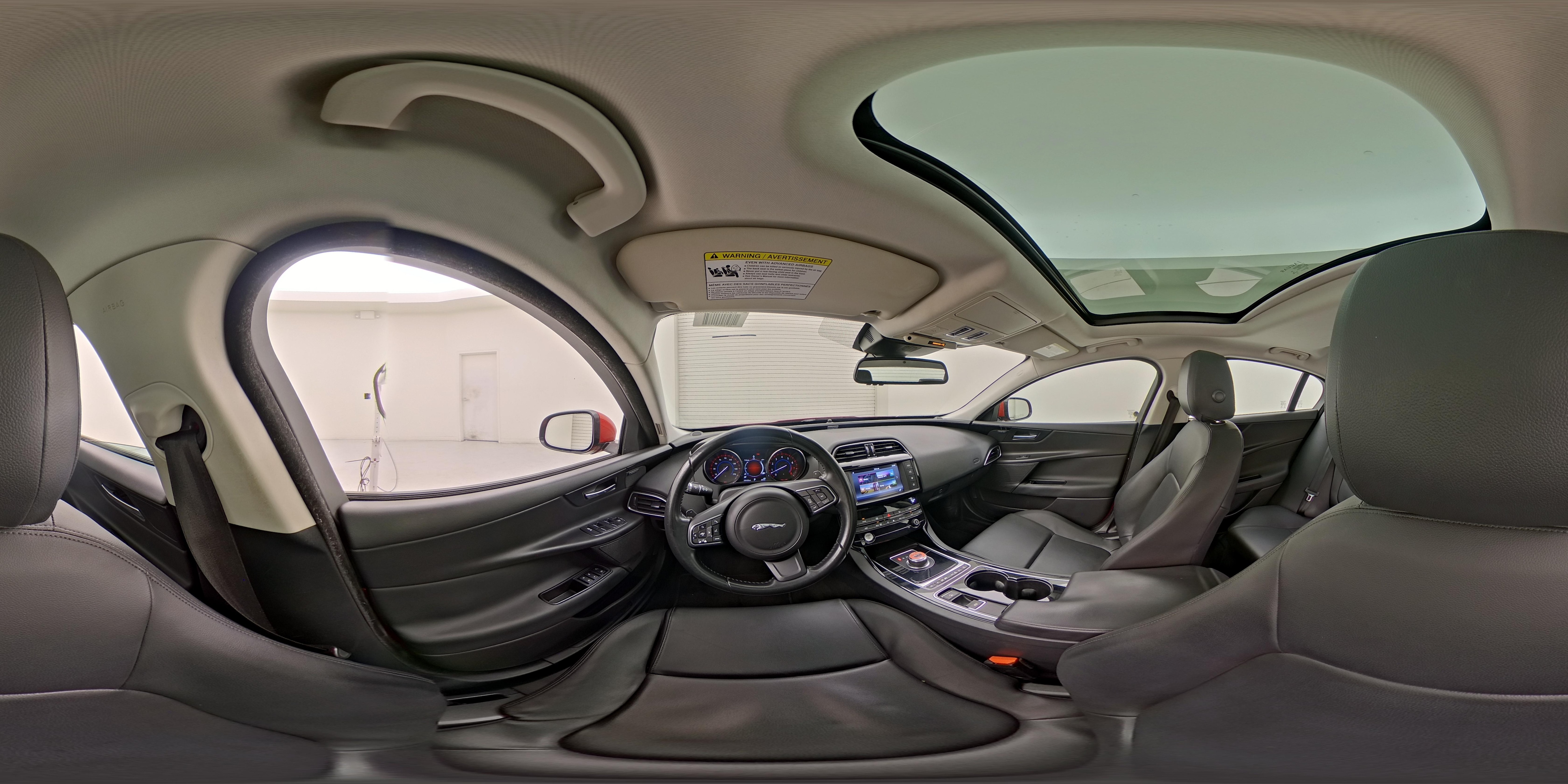 2017 Jaguar XE Premium - Photo 28