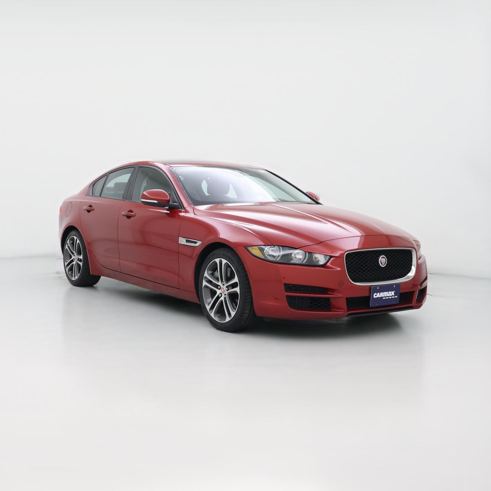 Thumbnail: 2017 Jaguar XE - 1