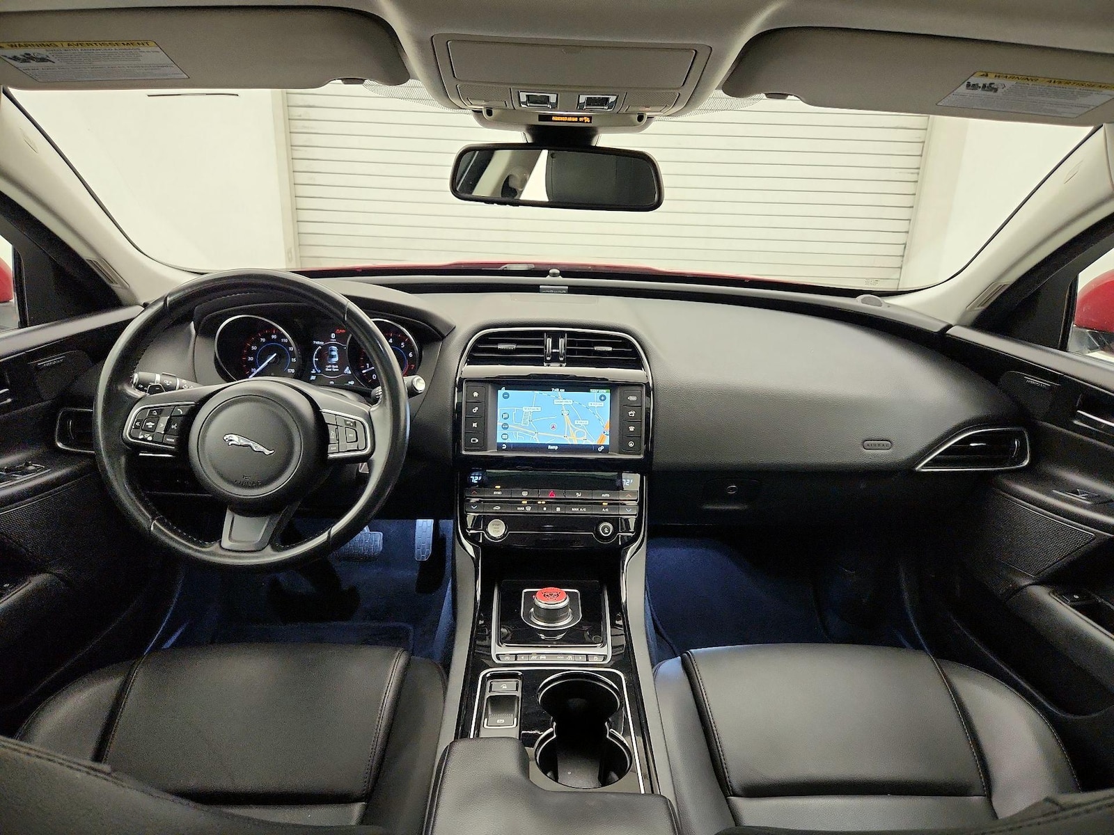 2017 Jaguar XE Premium - Photo 10