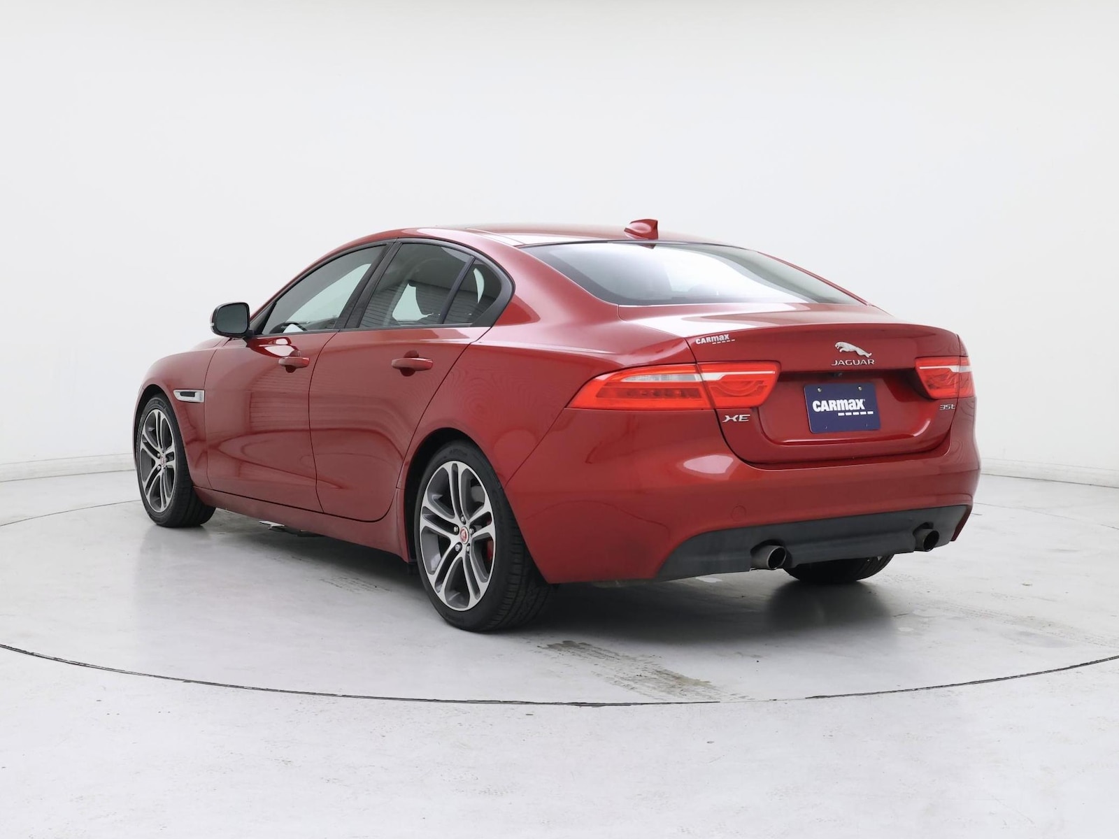 2017 Jaguar XE Premium - Photo 3