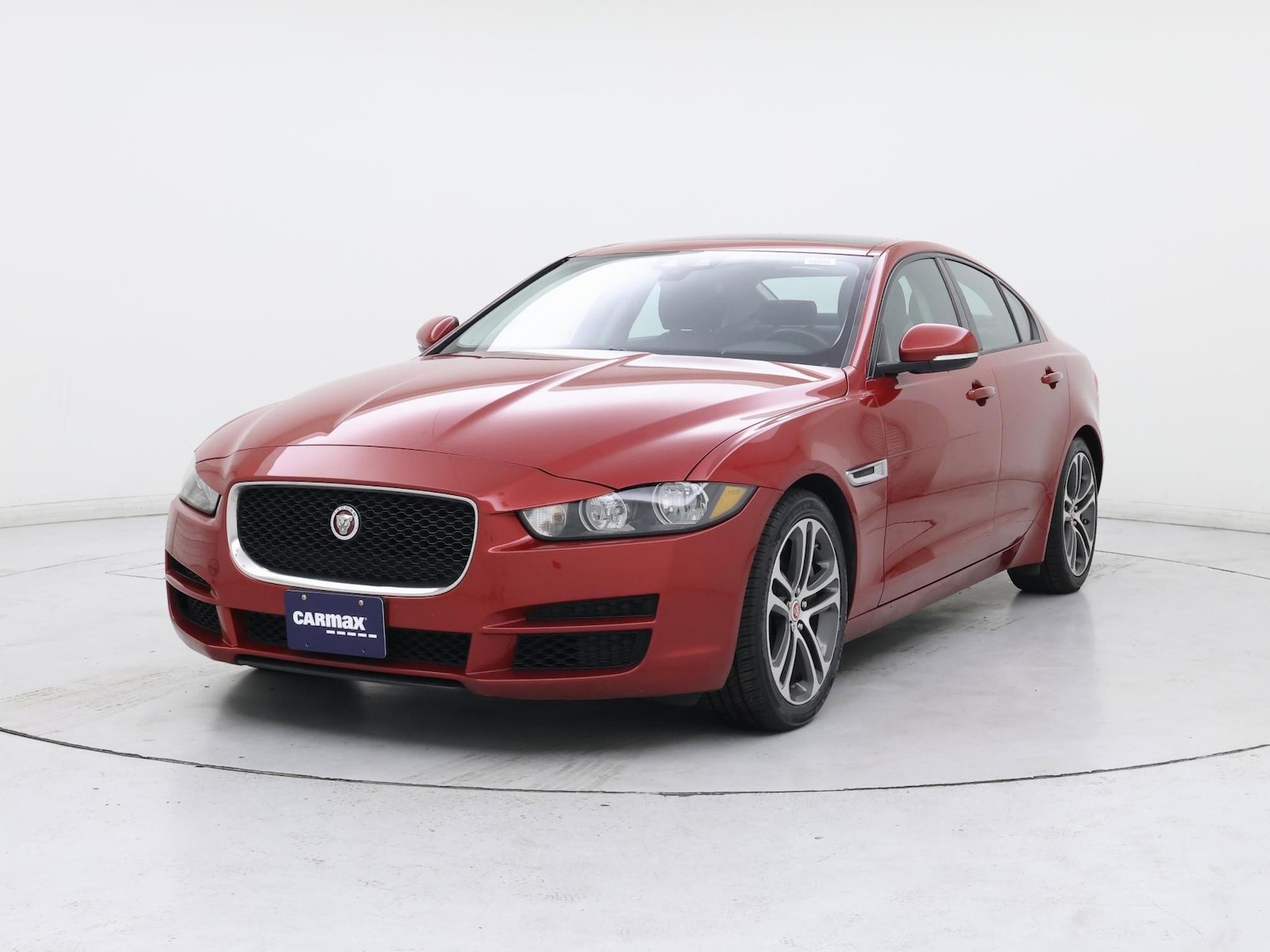 2017 Jaguar XE Premium - Photo 5