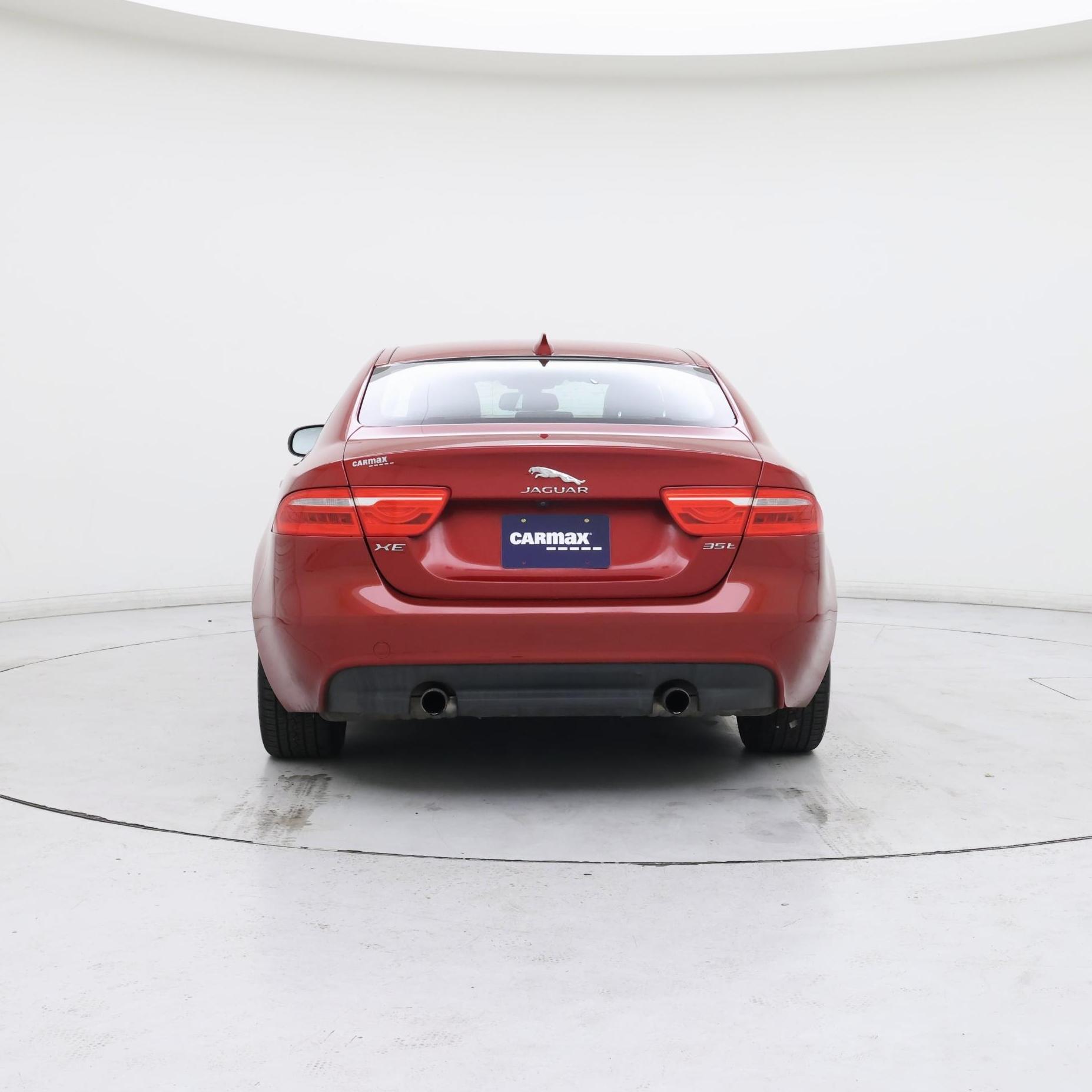 Thumbnail: 2017 Jaguar XE - 6