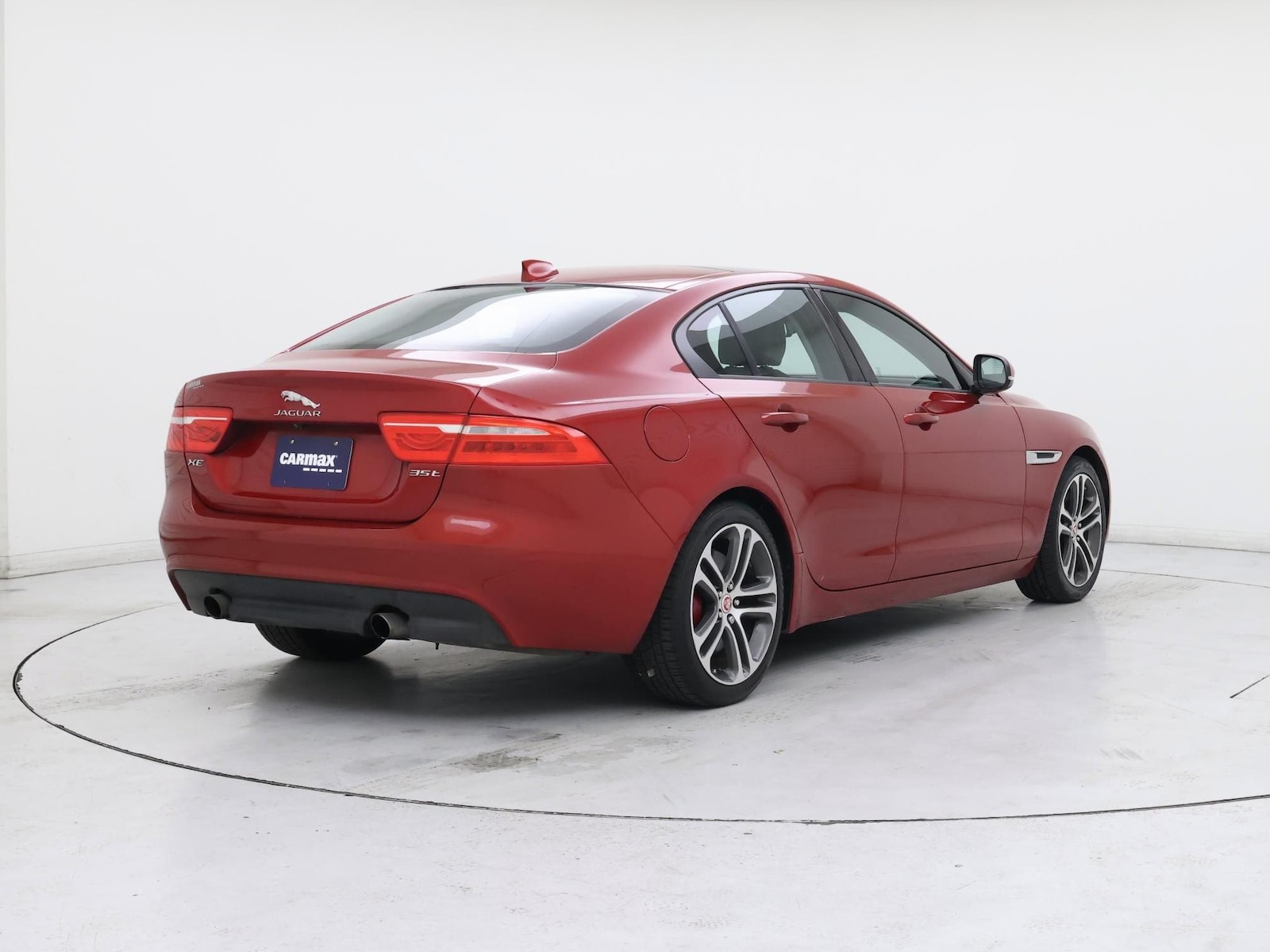 2017 Jaguar XE Premium - Photo 9