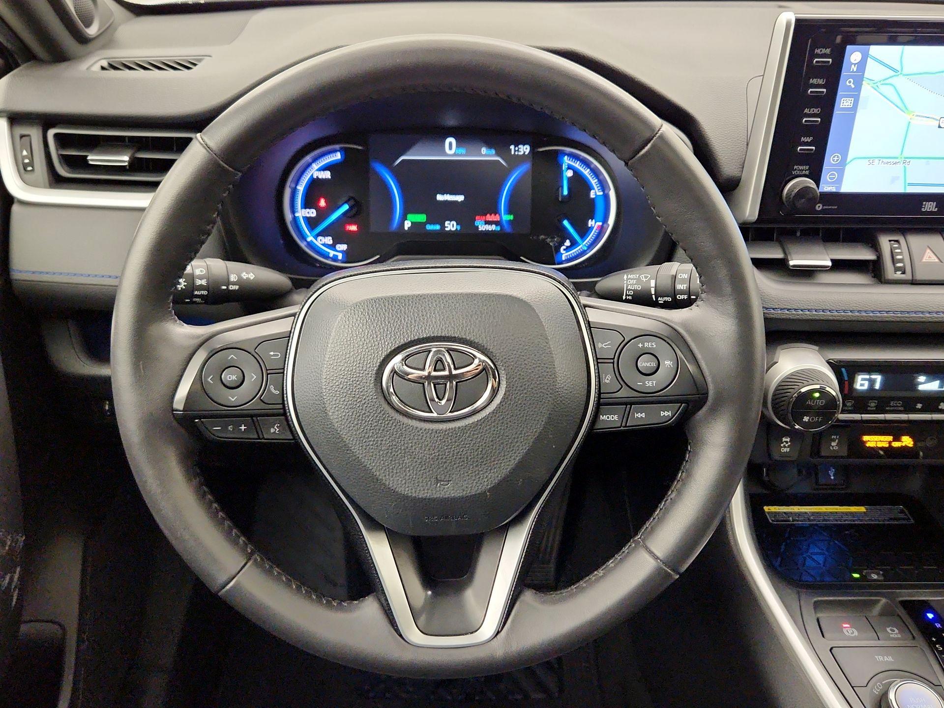 Thumbnail: 2020 Toyota RAV4 - 10