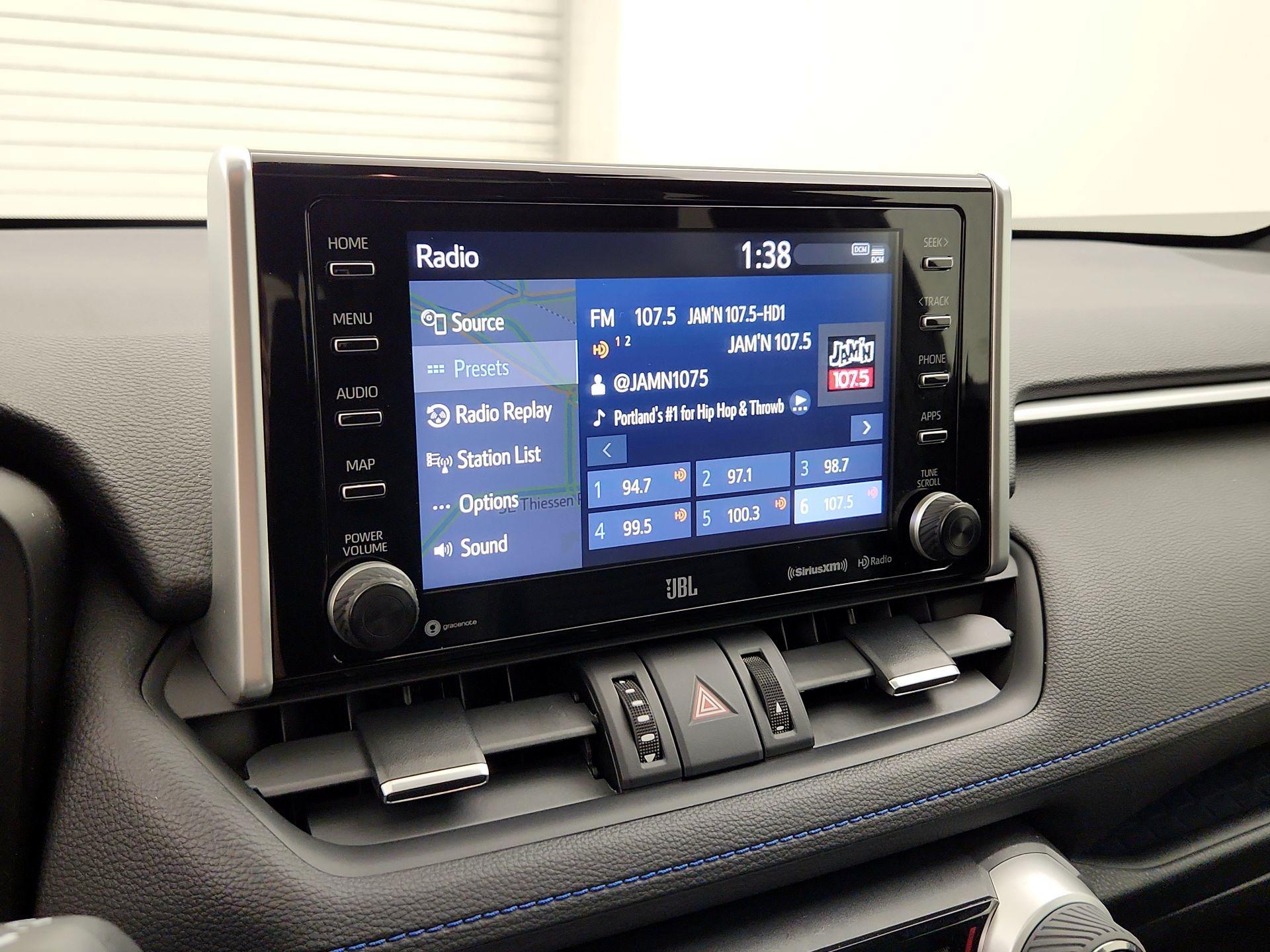 Thumbnail: 2020 Toyota RAV4 - 16