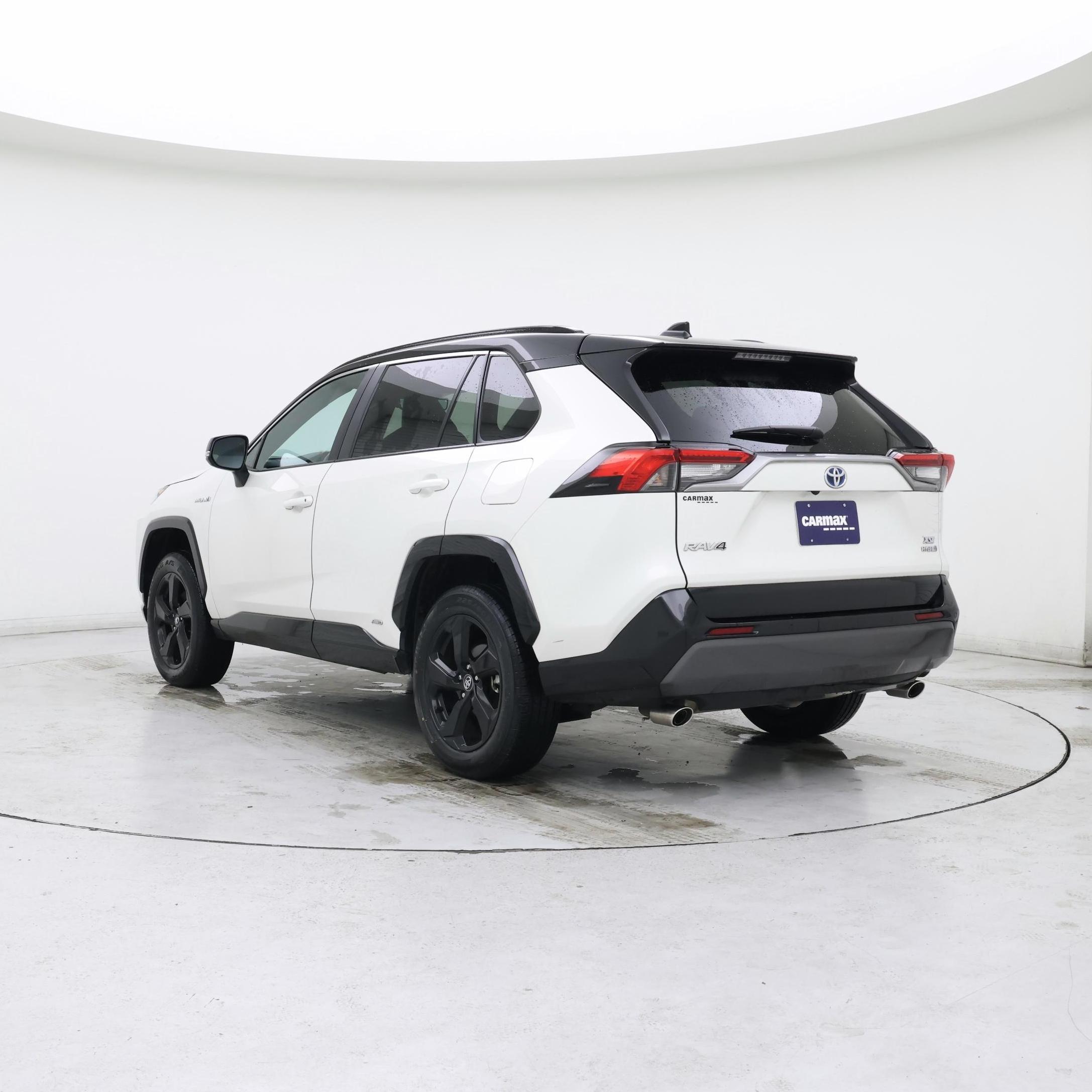 Thumbnail: 2020 Toyota RAV4 - 2