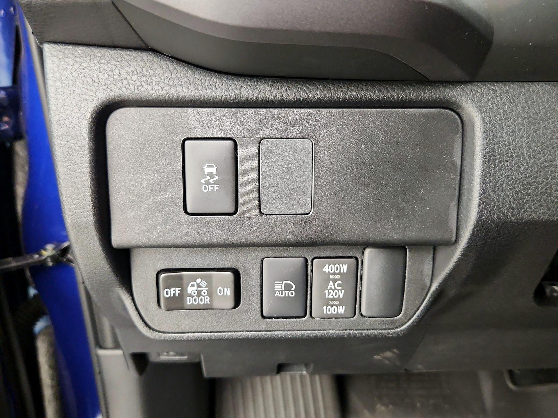 Thumbnail: 2023 Toyota Tacoma - 13