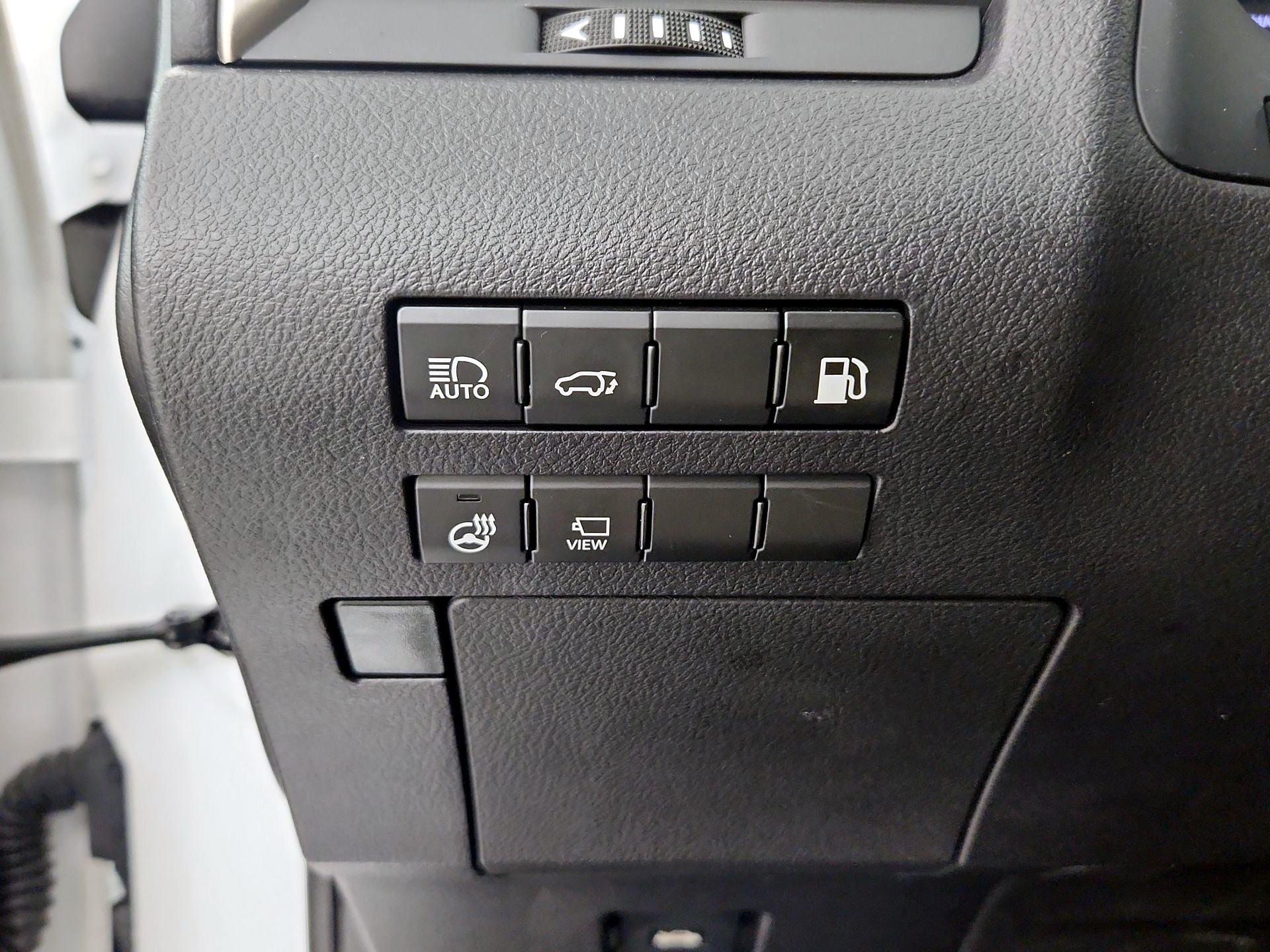 Thumbnail: 2022 Lexus RX - 13