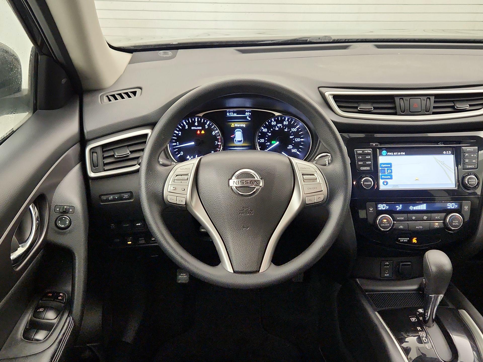 Thumbnail: 2016 Nissan Rogue - 10