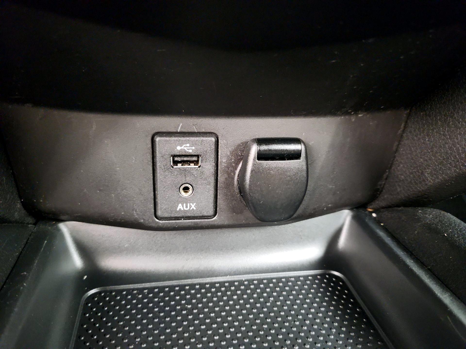 Thumbnail: 2016 Nissan Rogue - 19