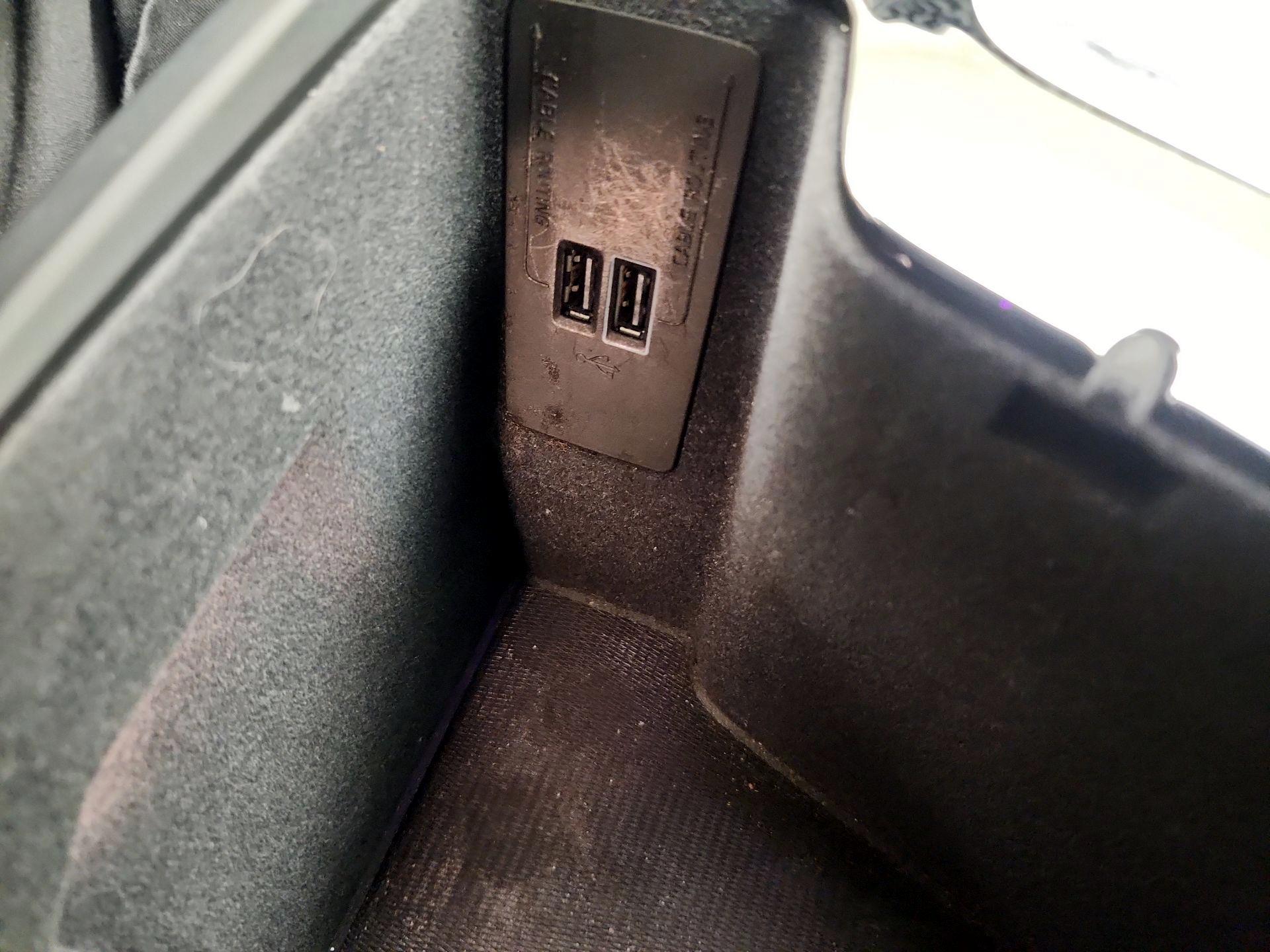 Thumbnail: 2019 Volvo XC60 - 19