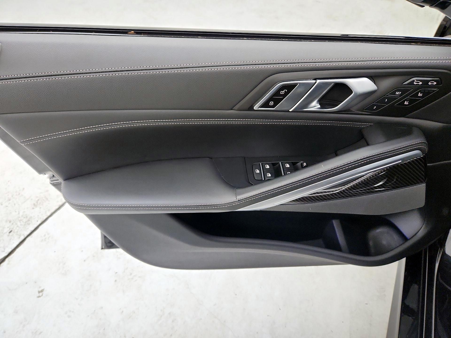 Thumbnail: 2023 BMW X6 - 12