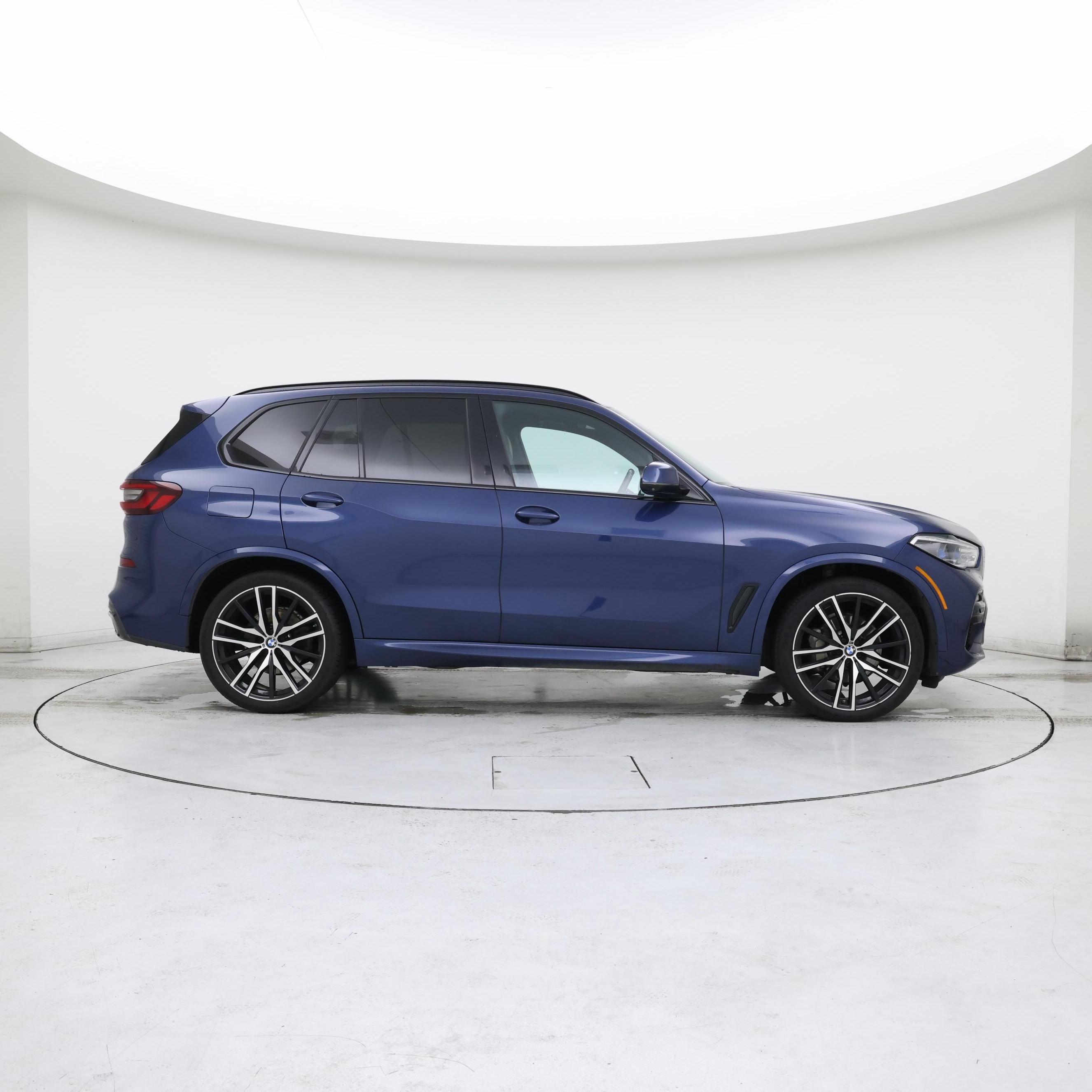 Thumbnail: 2021 BMW X5 - 7