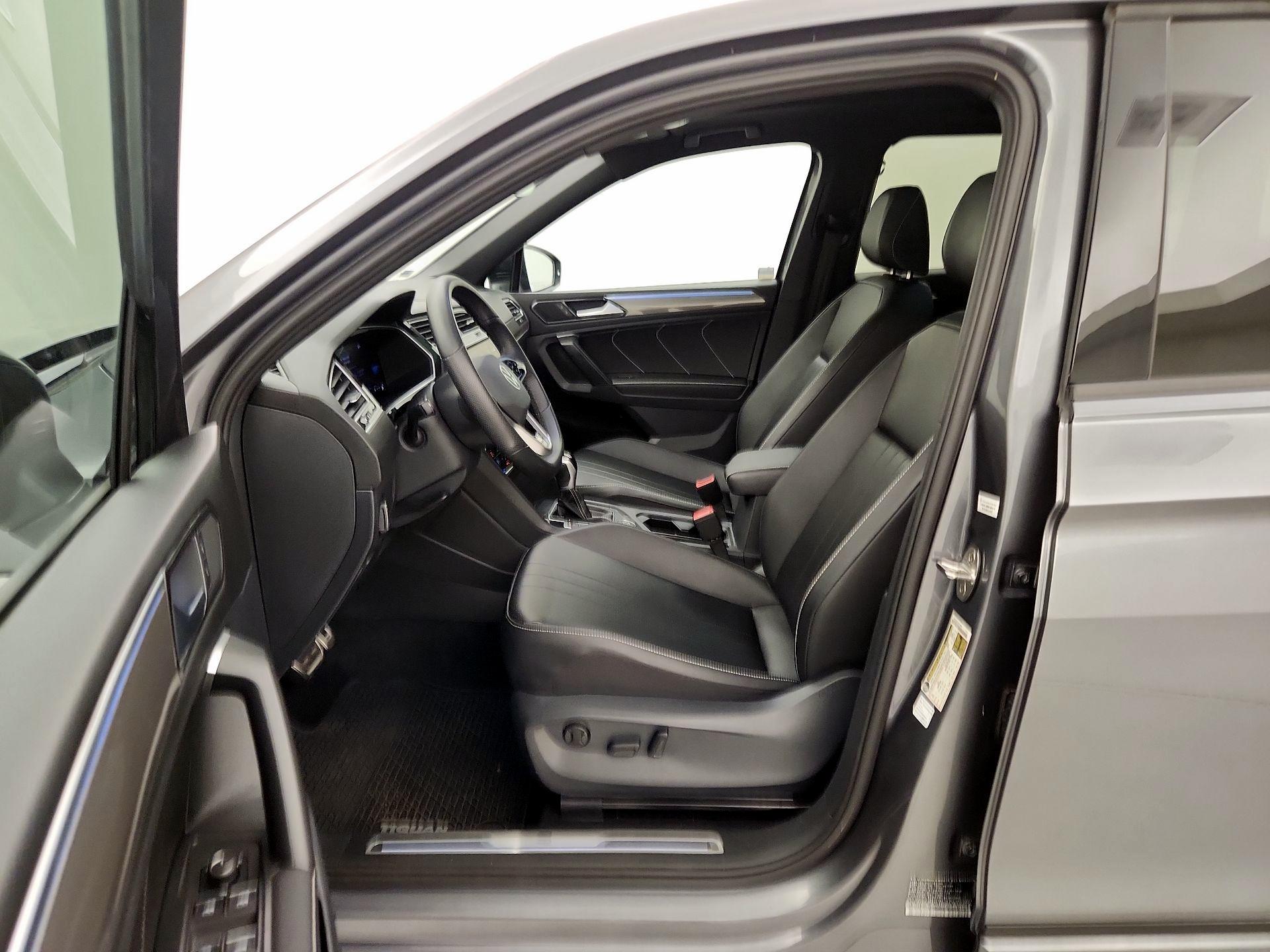 Thumbnail: 2024 Volkswagen Tiguan - 11