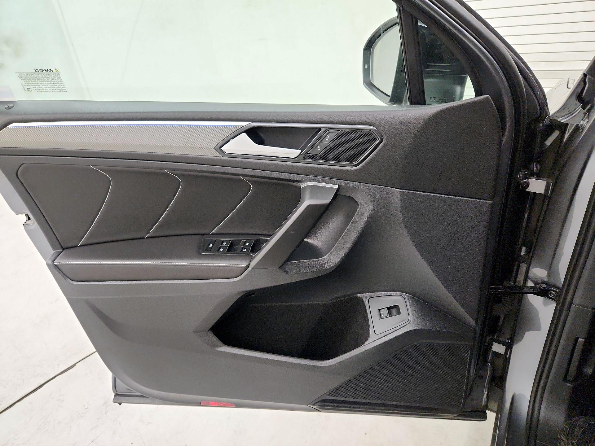 Thumbnail: 2024 Volkswagen Tiguan - 12