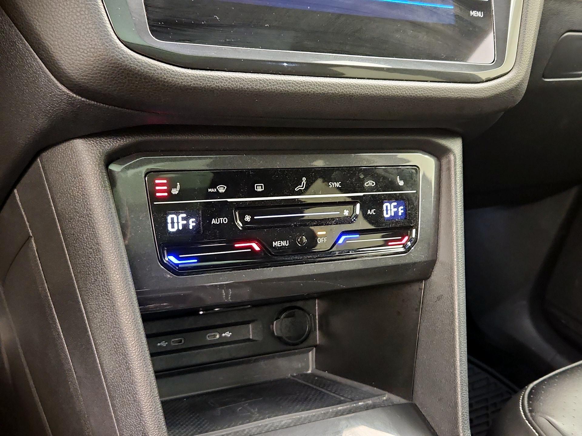 Thumbnail: 2024 Volkswagen Tiguan - 16