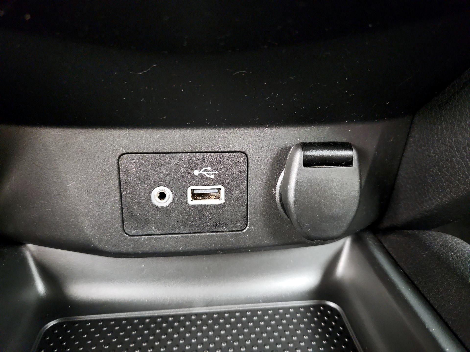 Thumbnail: 2019 Nissan Rogue - 18